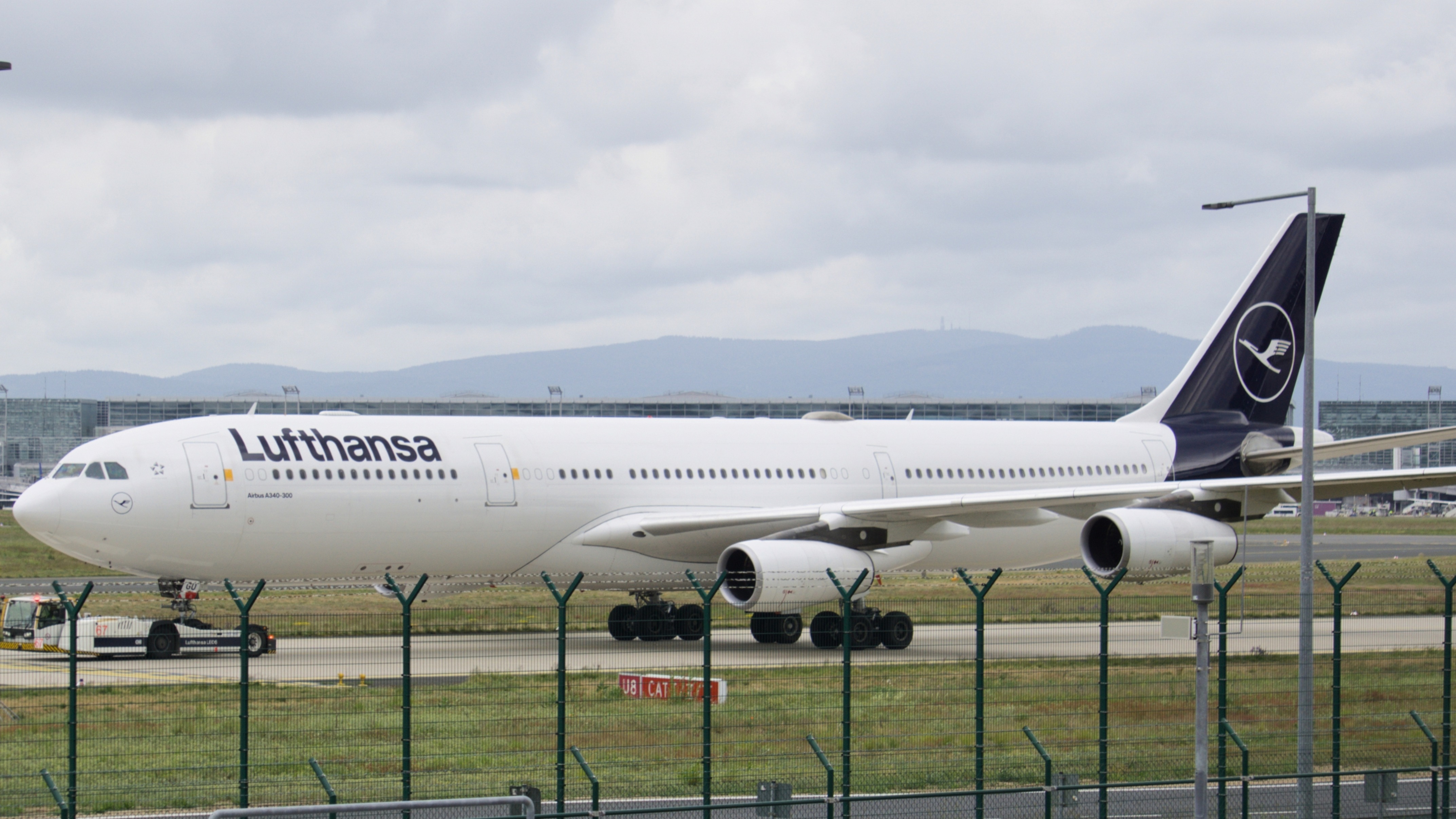 D AIFE AIRCRAFT Airbus A340-313 -1c