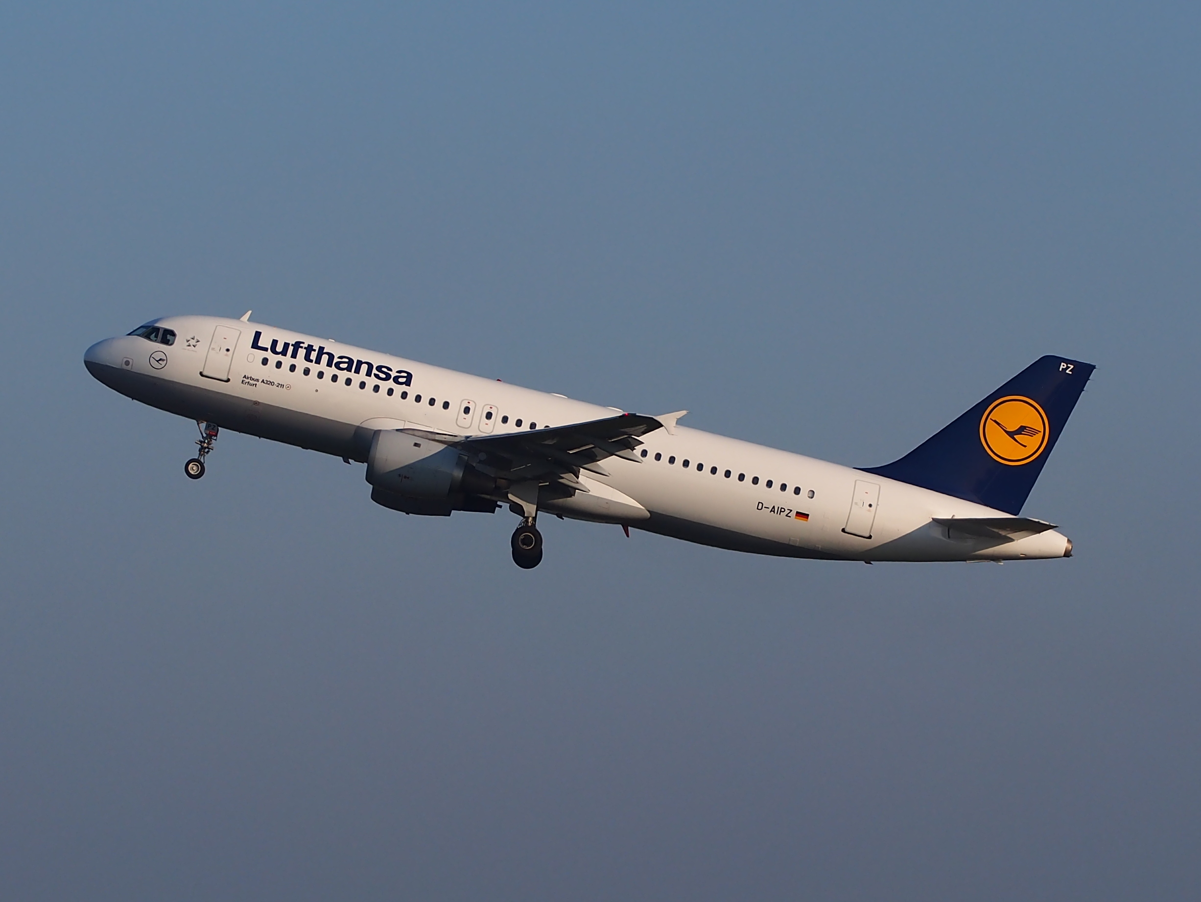 ¿Cuanto cuesta despegar un avion?