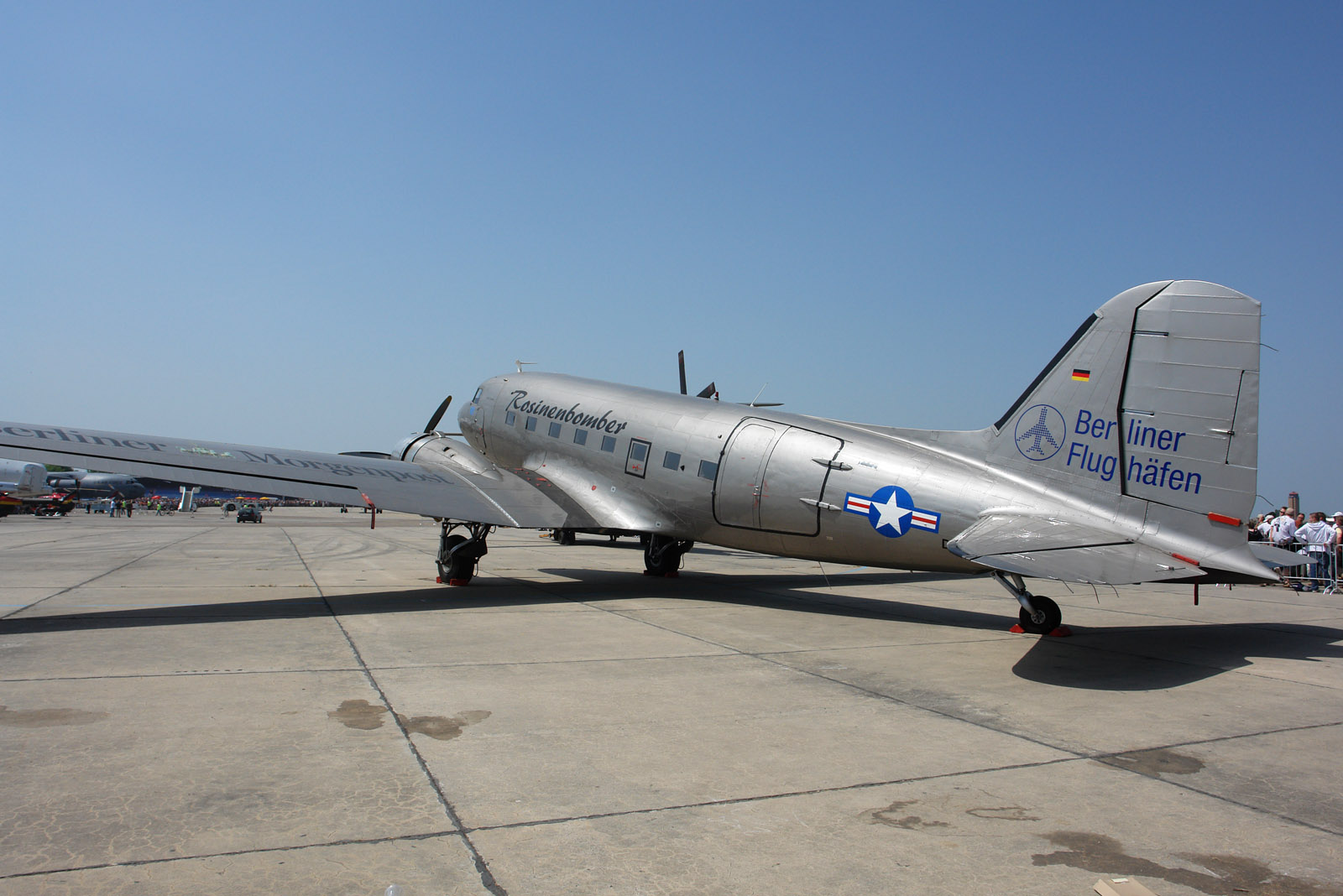 Douglas DC-3