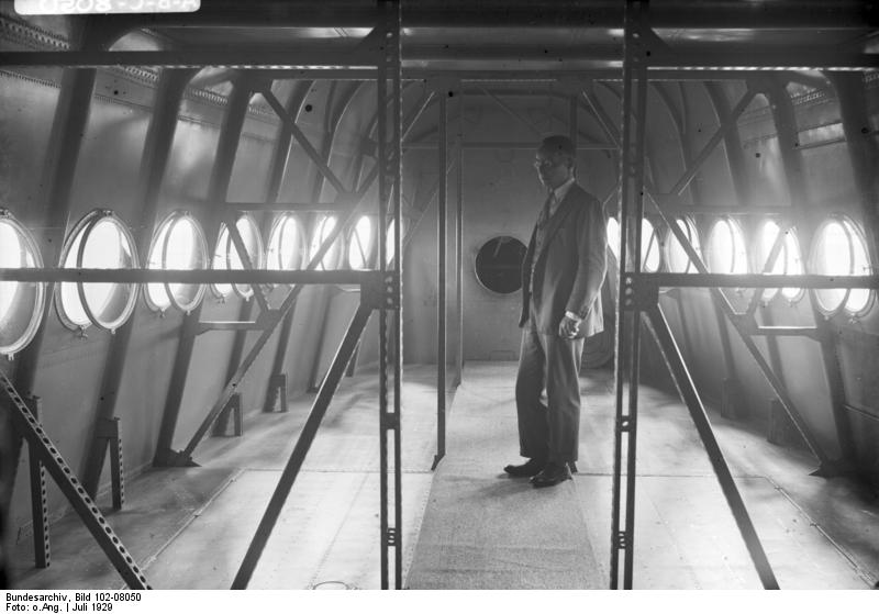 Do X1: interior, julio de 1929
