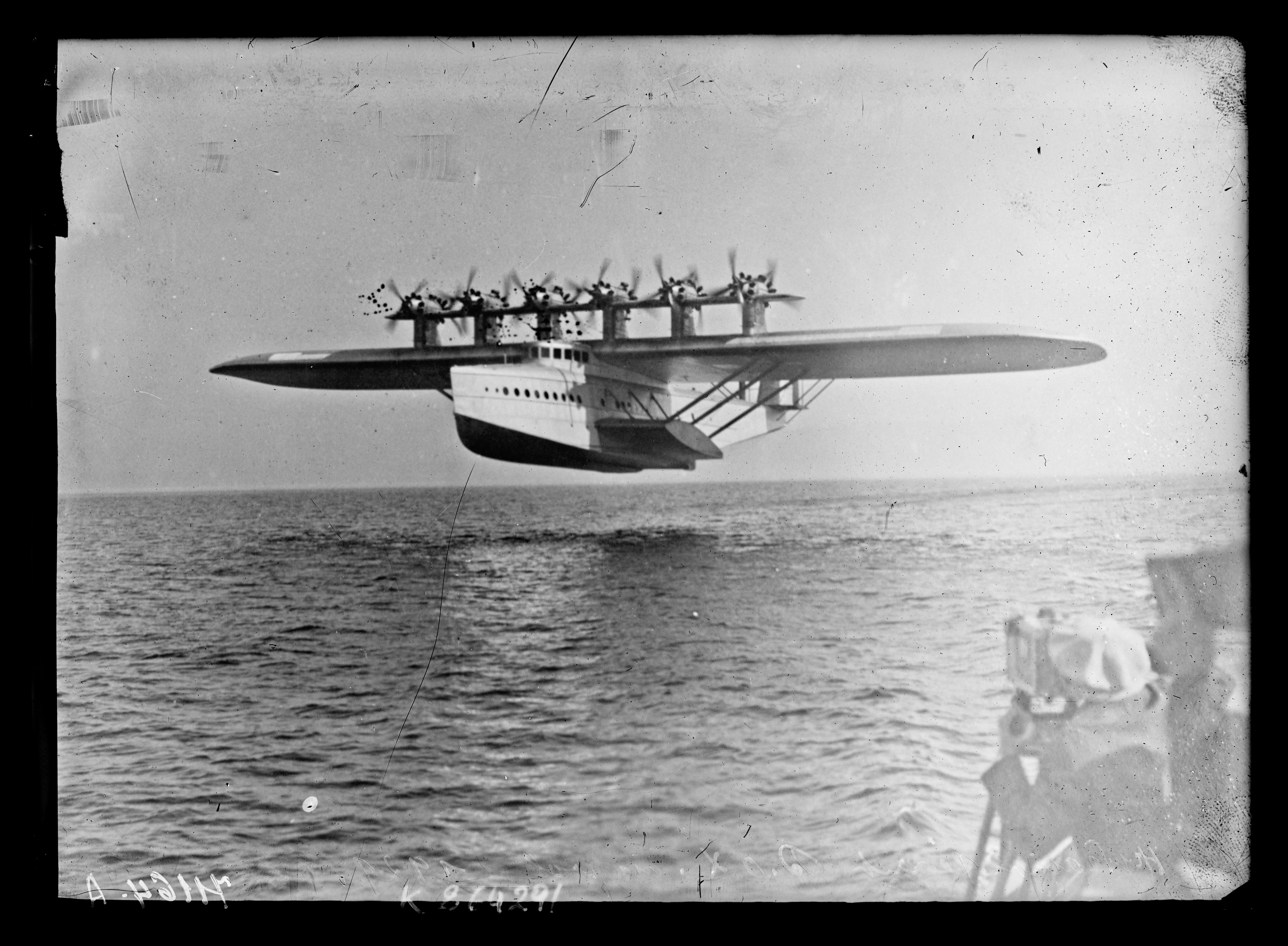 Do X1 in volo sul lago di Costanza, 21 ottobre 1929 (foto di stampa Meurisse)