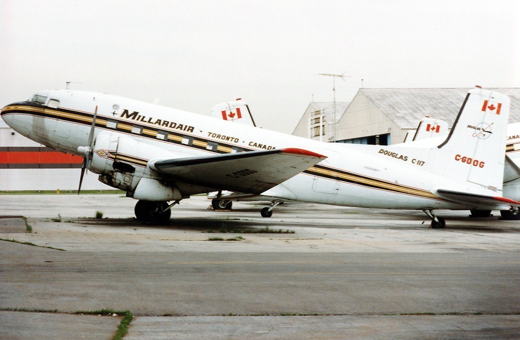 Douglas DC-3