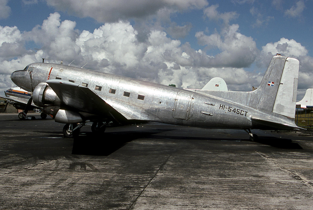 Douglas DC-3