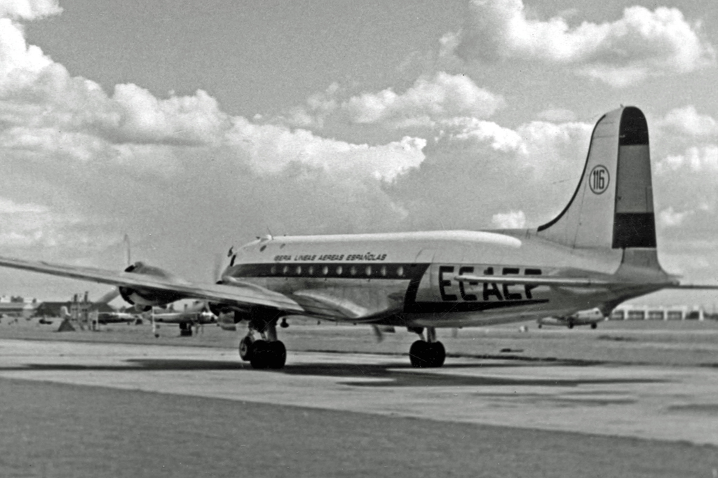 Douglas C-54B EC AEP Iberia LAP 12 09 54
