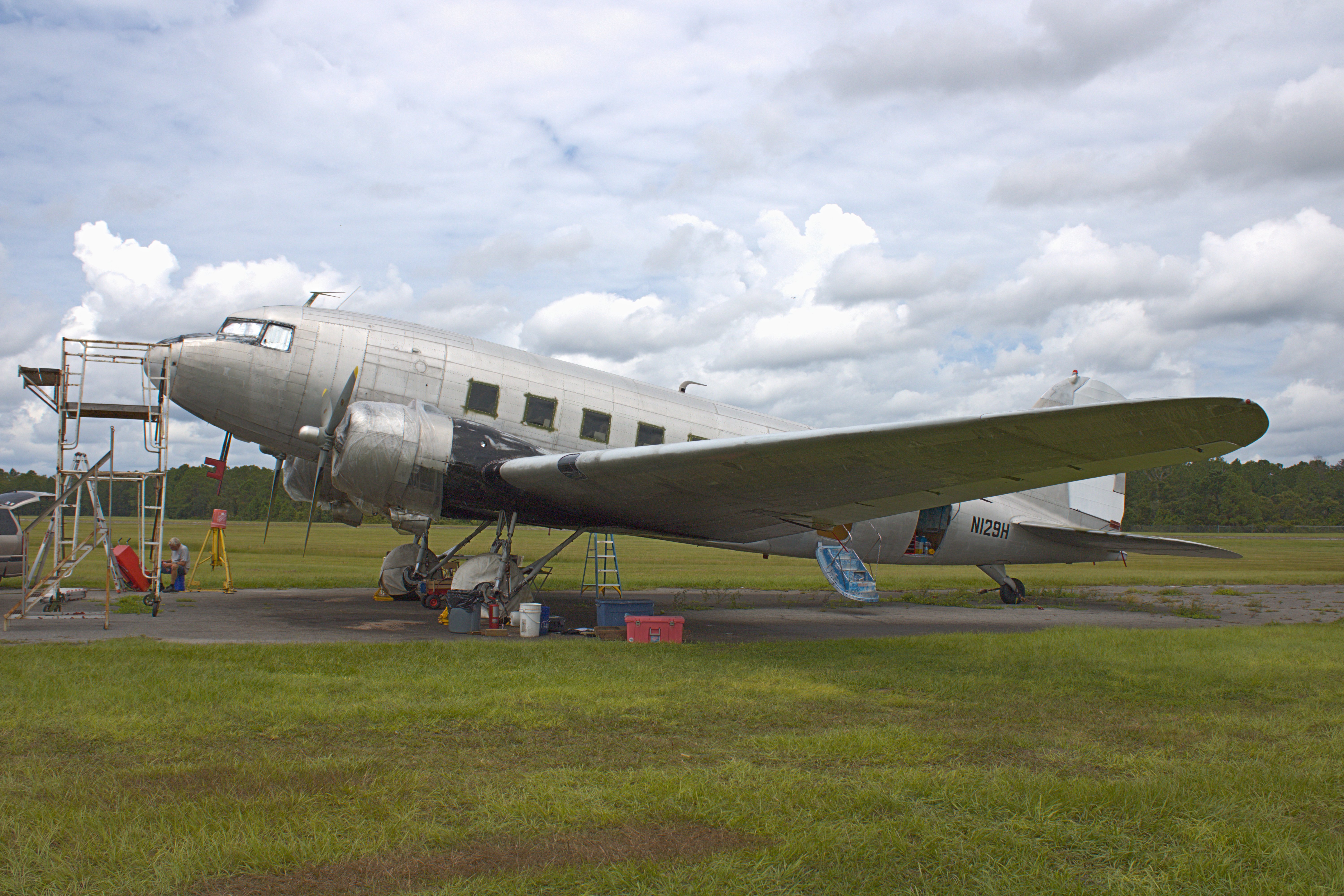 Douglas DC-3