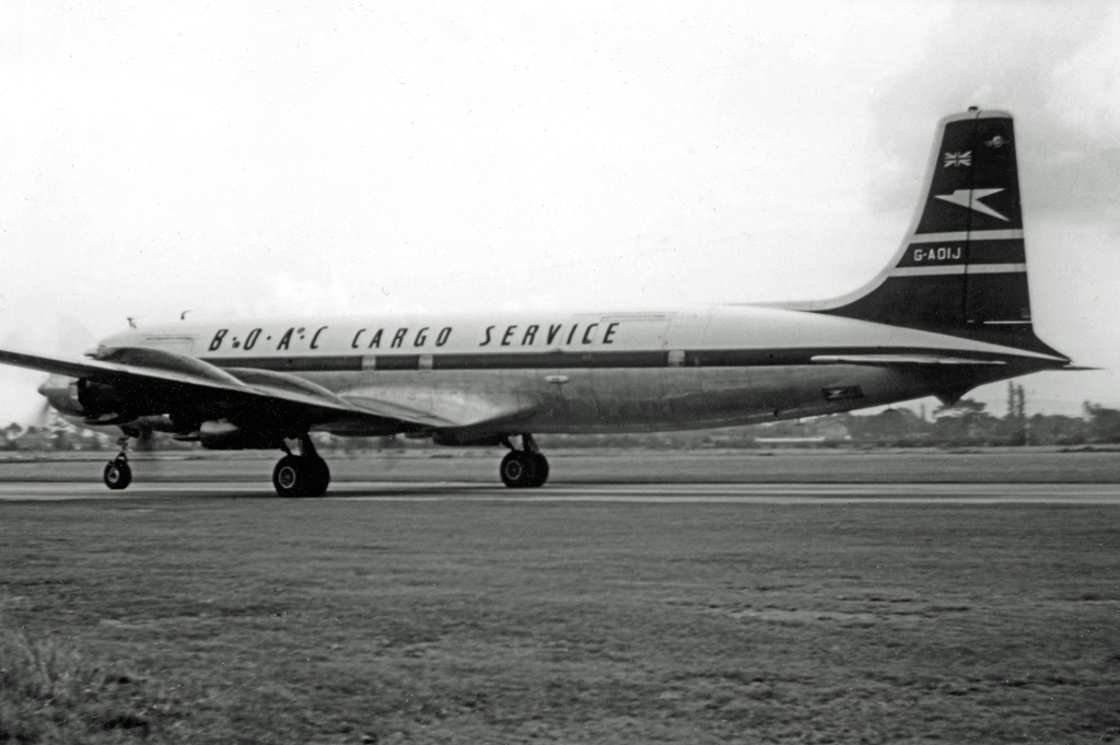 Douglas DC-7F G AOIJ BOAC Frt RWY 10 61 edited 2