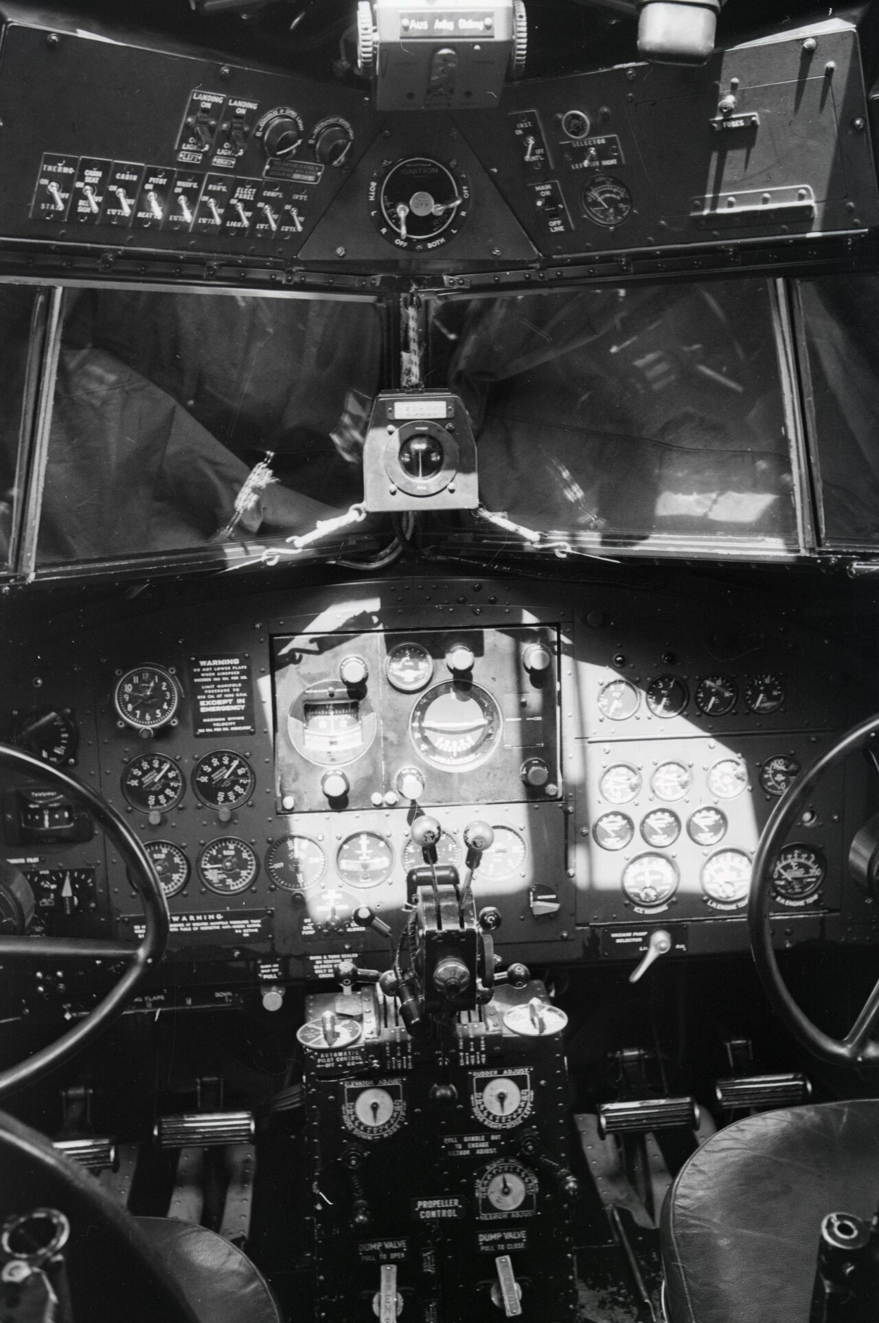 ETH BIB Cockpit Weitere LBS MH02-43-0062