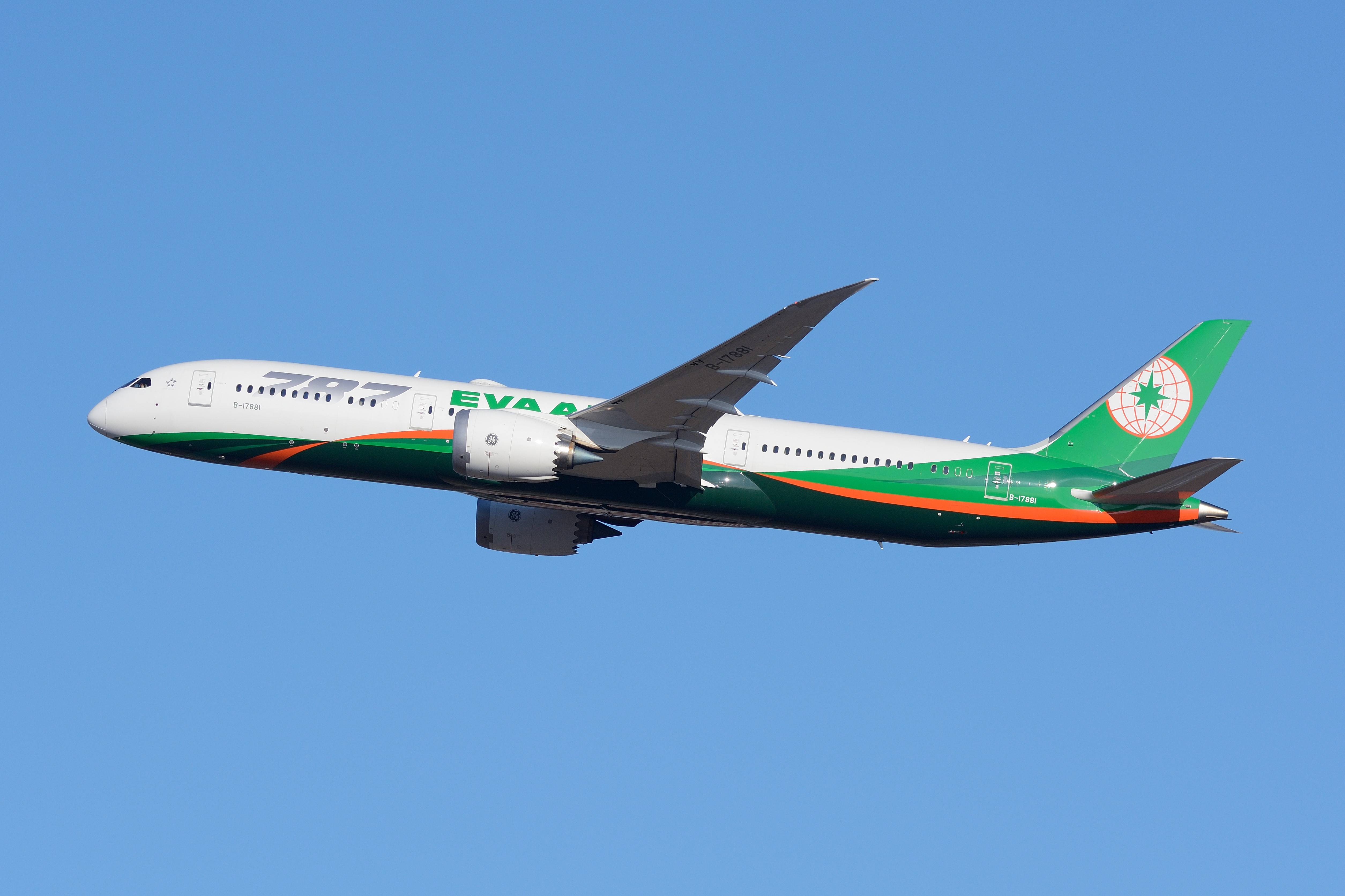 EVA Air, Boeing 787-9, B-17881 NRT