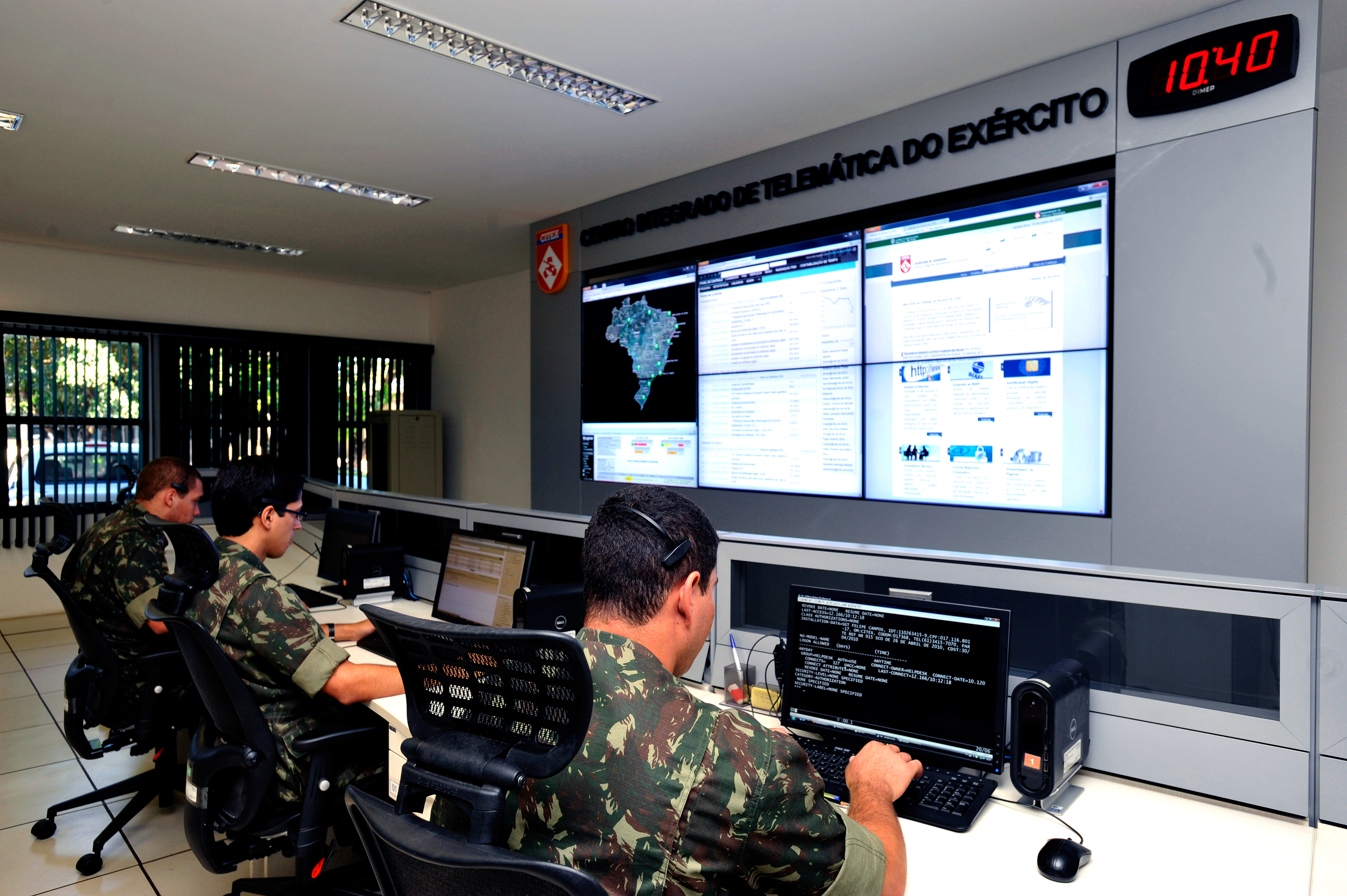 Eixo de defesa cibernética