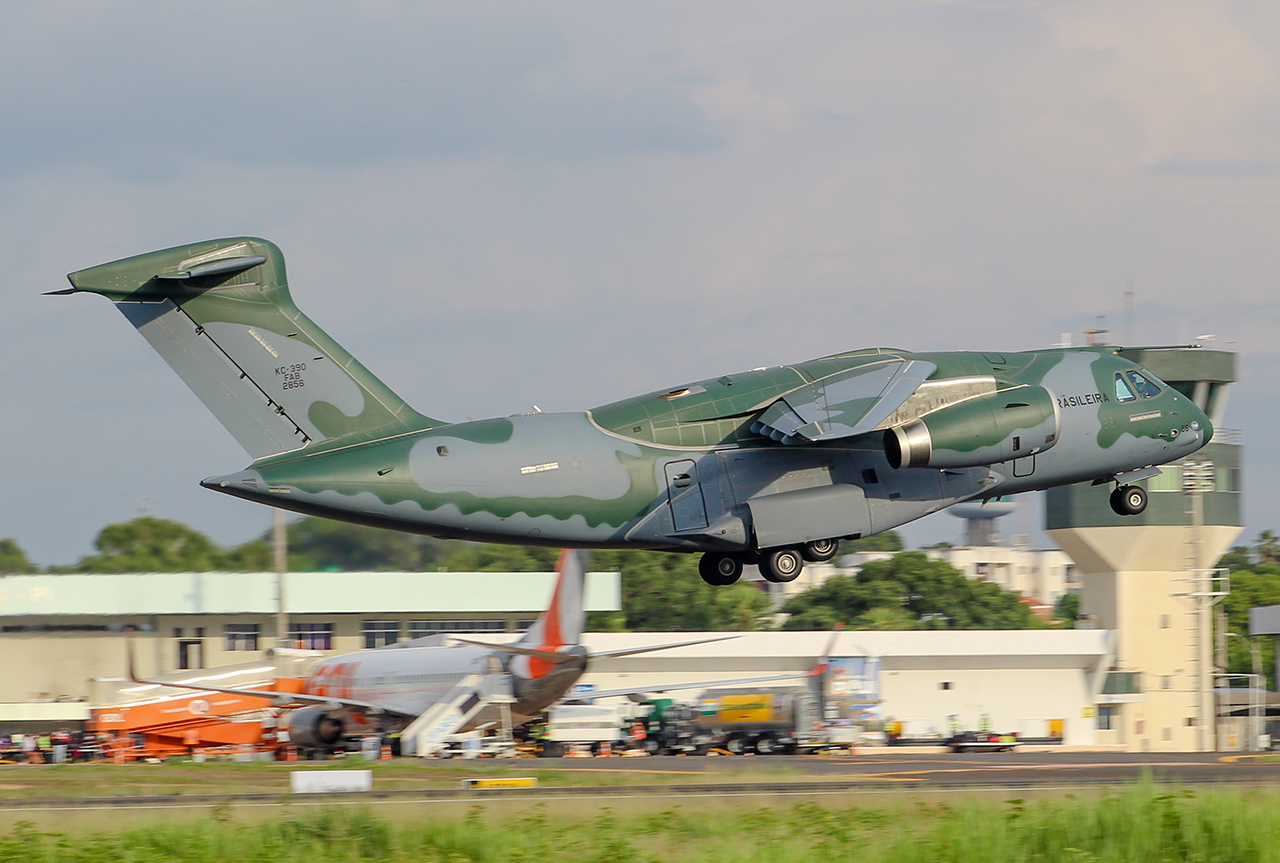 Embraer C-390 Millennium FAB2856