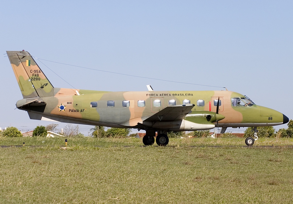 Embraer C-95A Bandeirante (EMB-110K-1), Força Aérea Brasileira, a terra