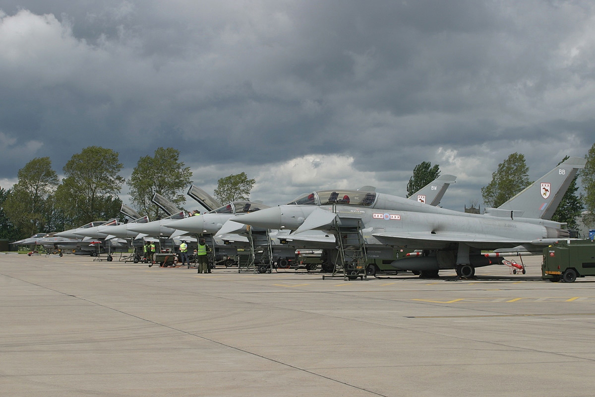 Eurofighter EF-2000 Typhoon T1, UK - Air Force AN
