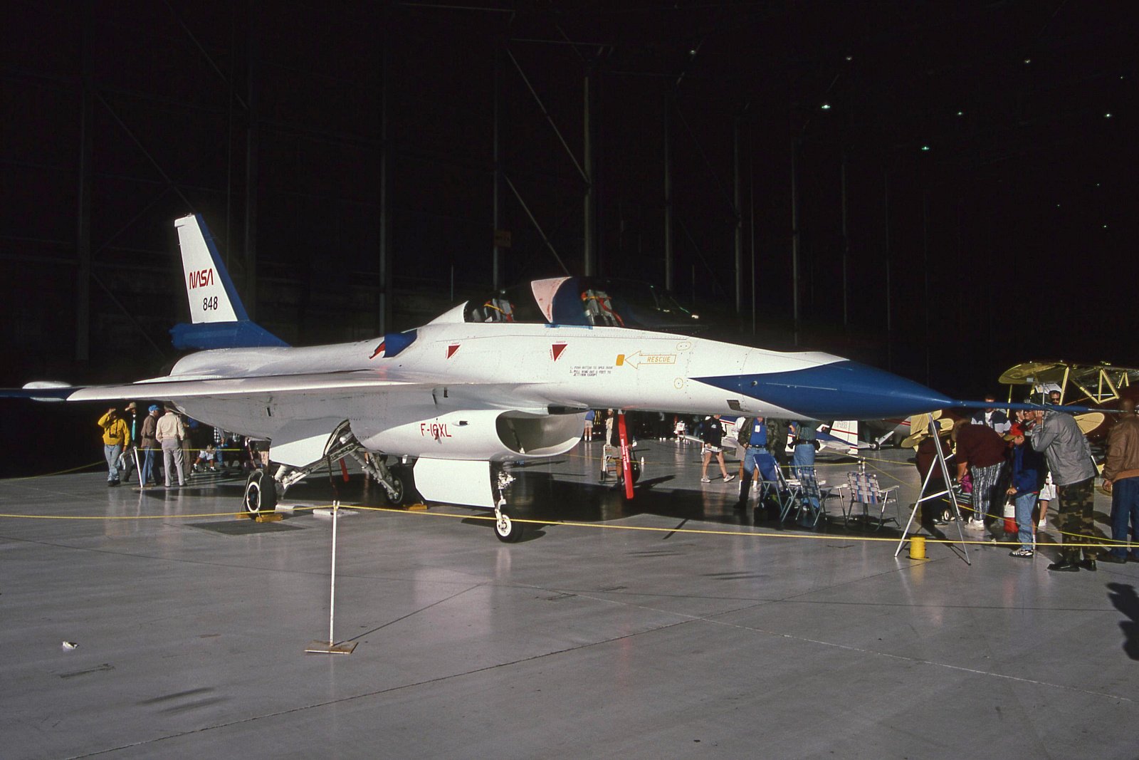 F-16XL NASA 848, Edwards AFB, CA Oct96