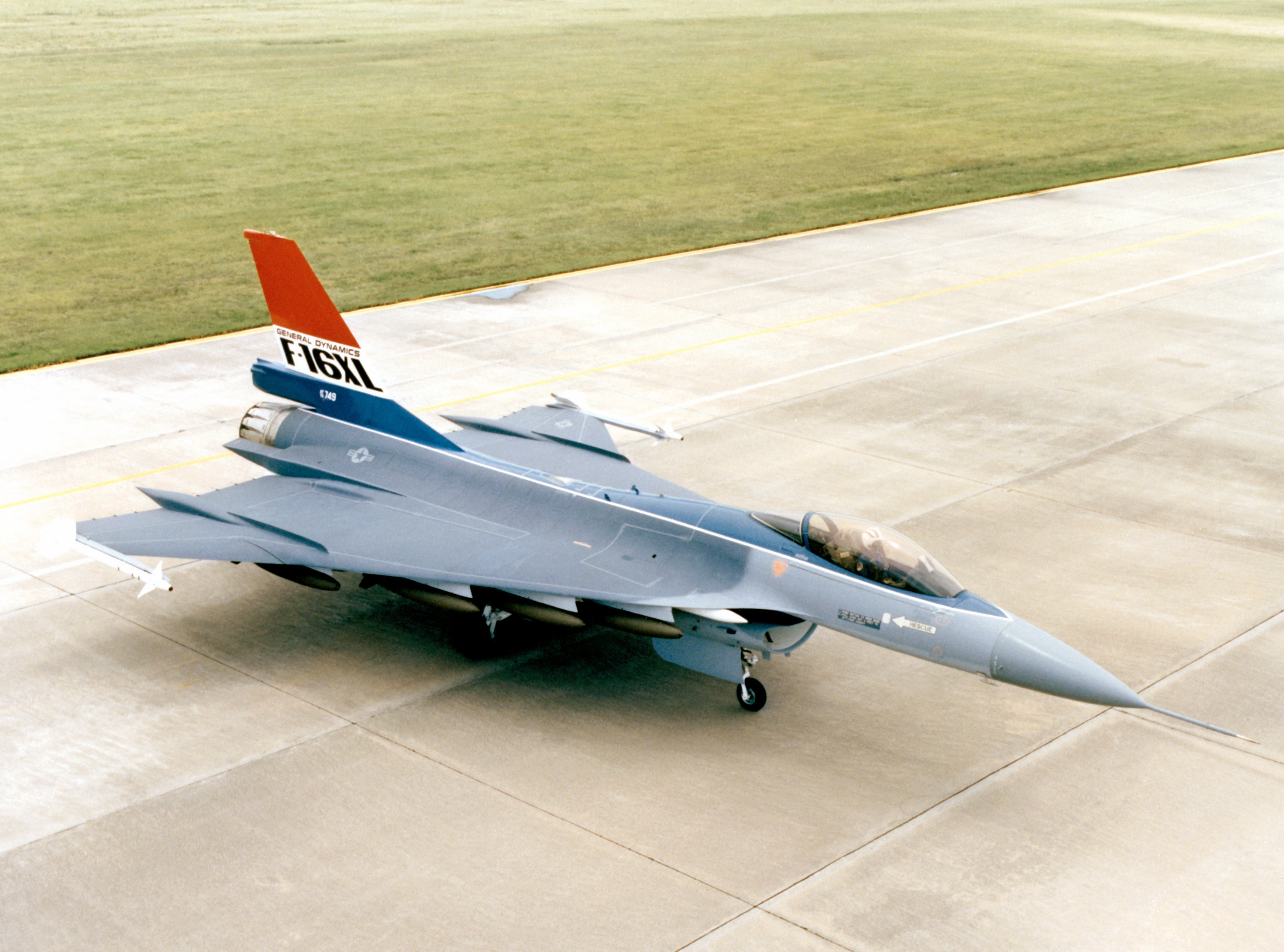 General Dynamics F-16 Fighting Falcon
