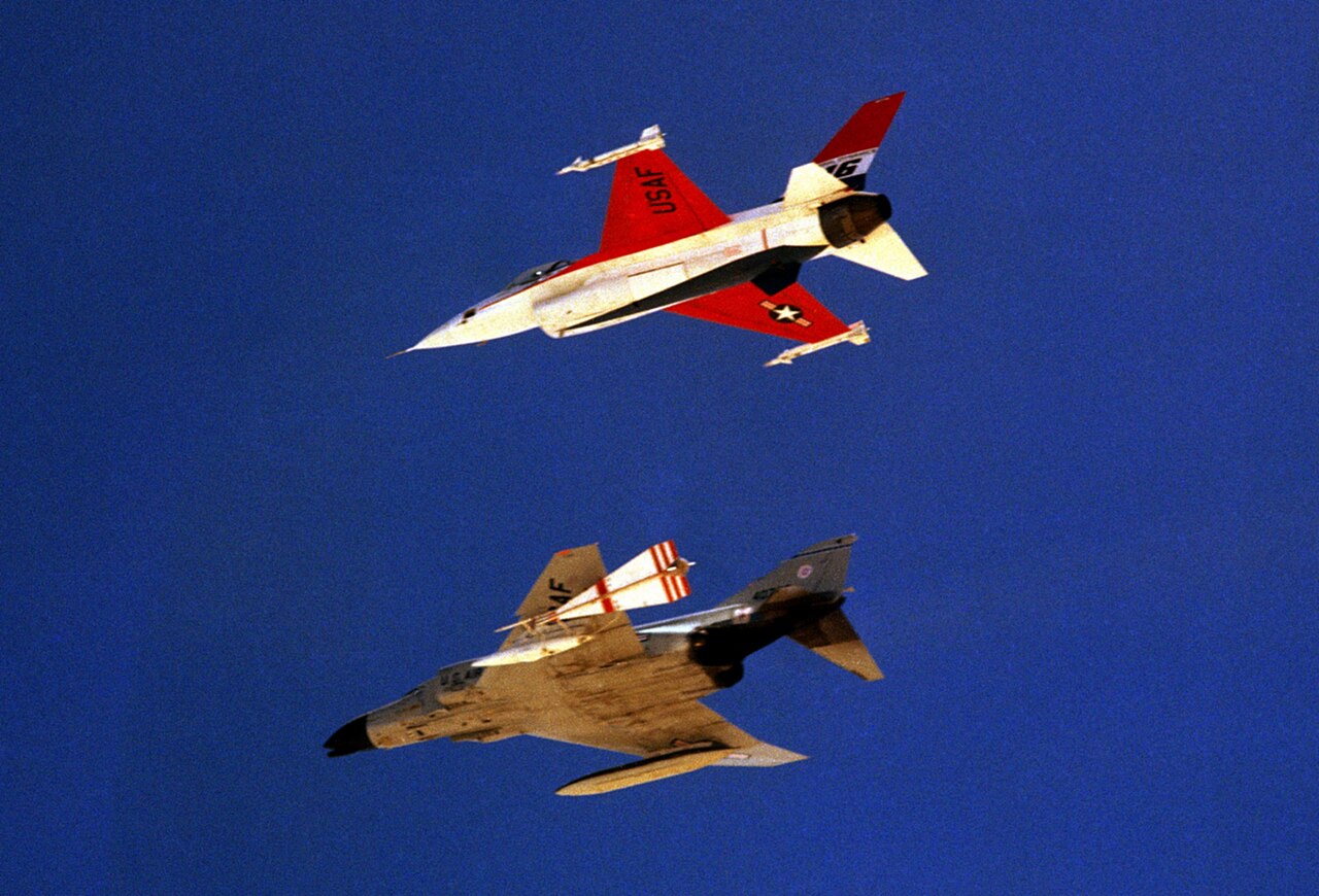 General Dynamics F-16 Fighting Falcon