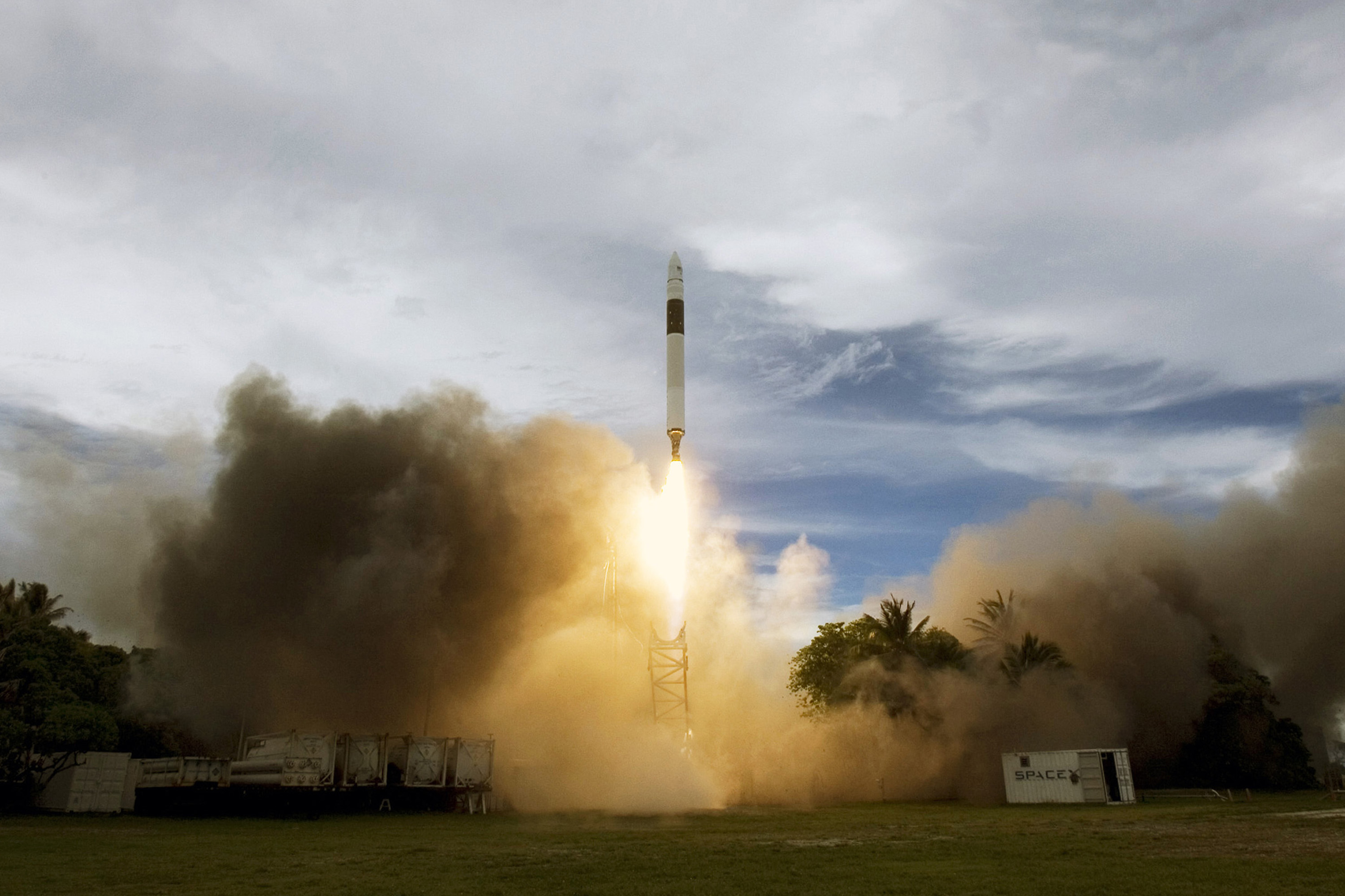 Falcon 1