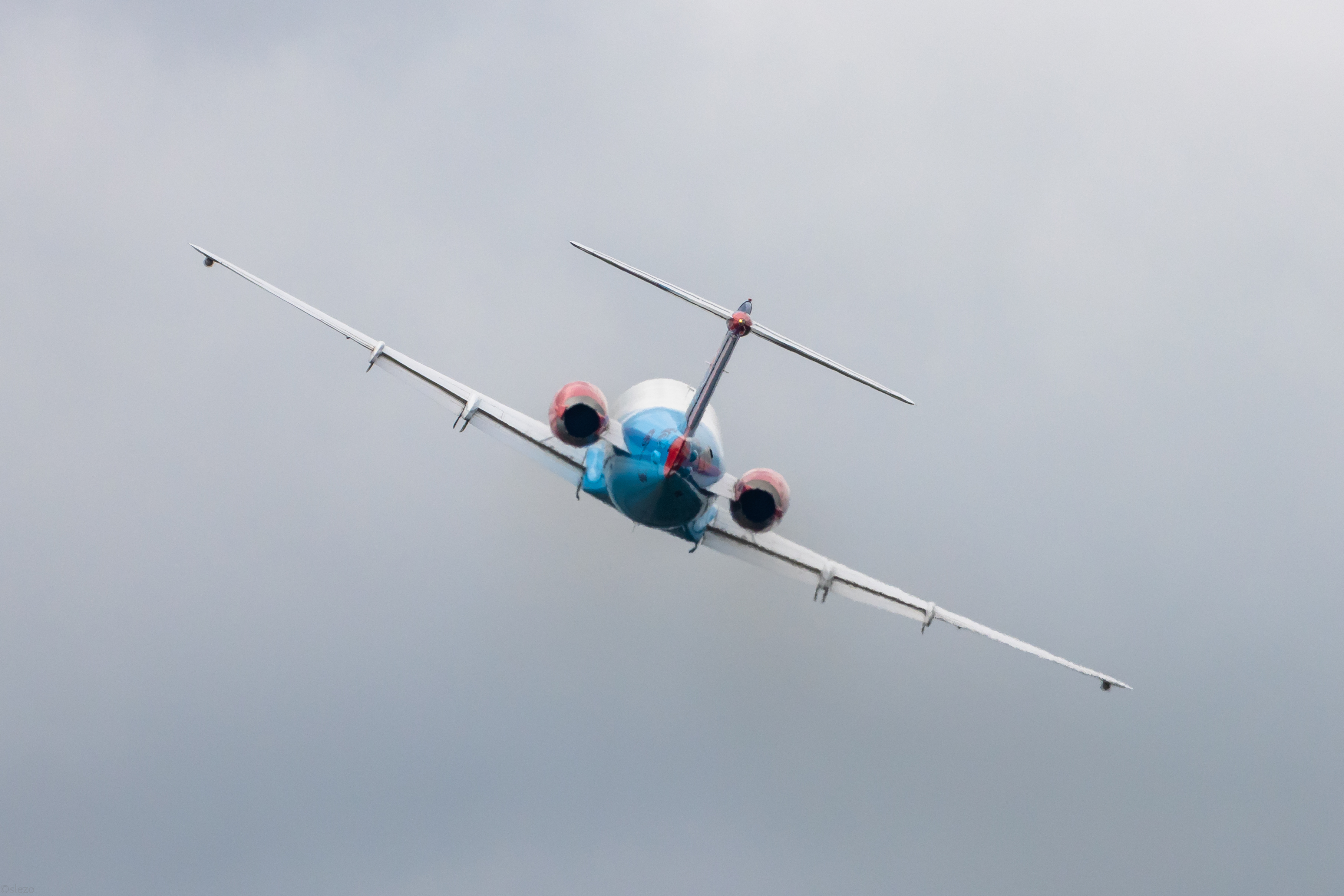 Fokker 100 en pista II