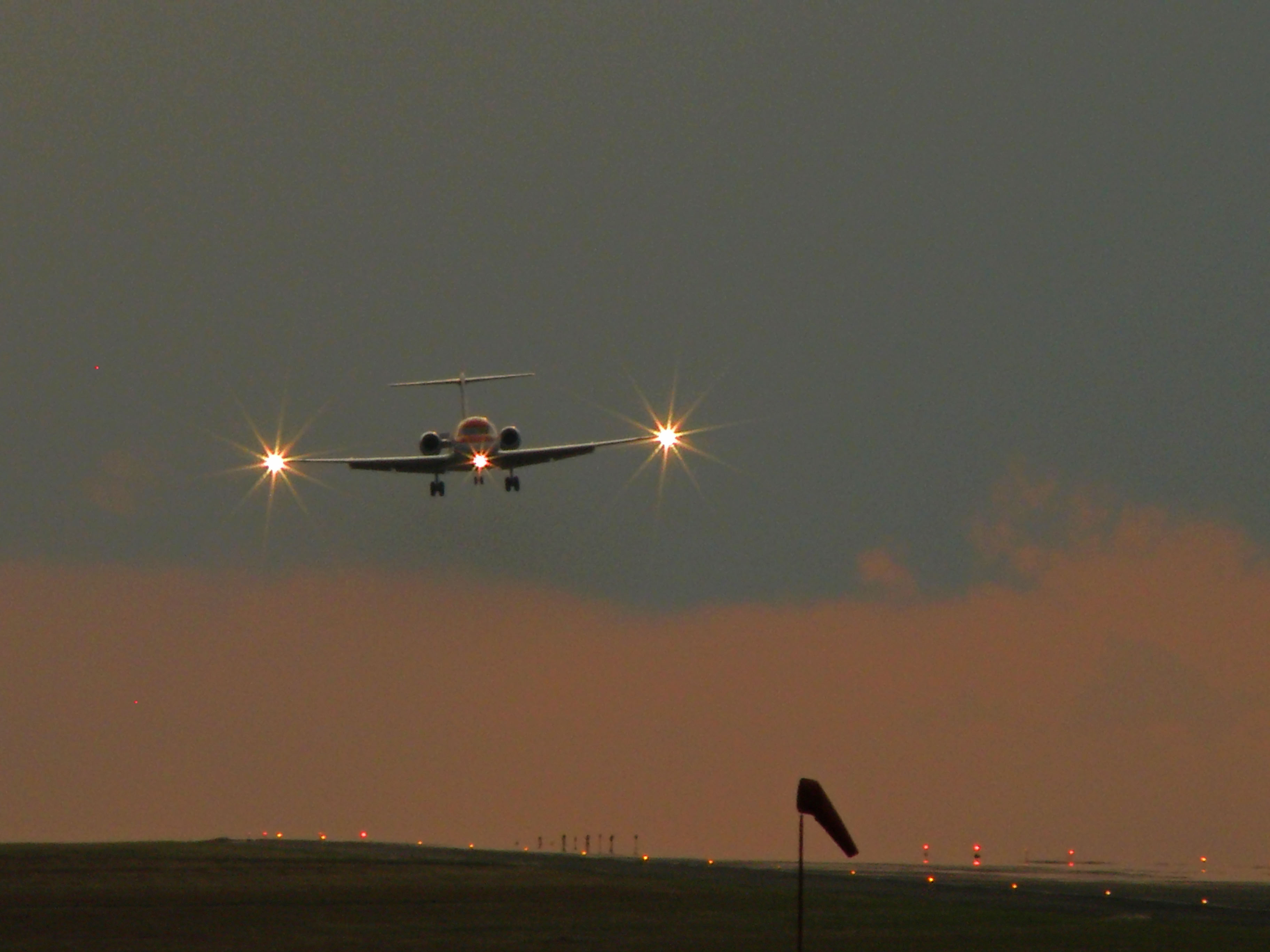 Fokker 100 en vuelo (Costa Rica)