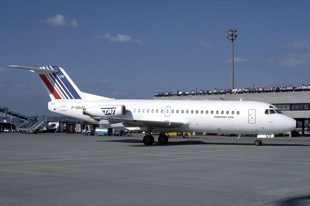 Fokker F28-2000 F GDUV, TAT, Basel Mulhouse, 1986