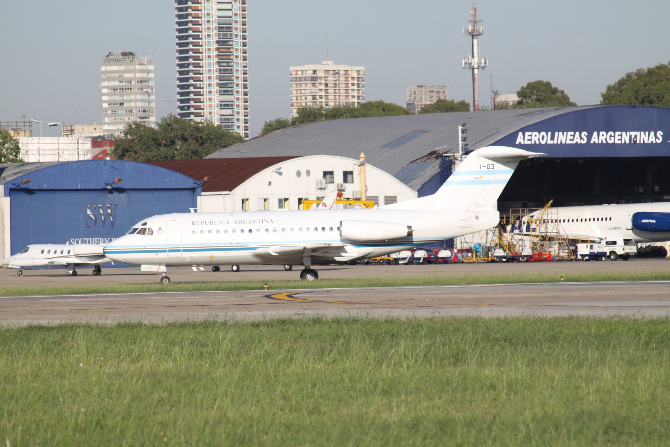 Fuerza Aérea Argentina, Fokker F28 T-03