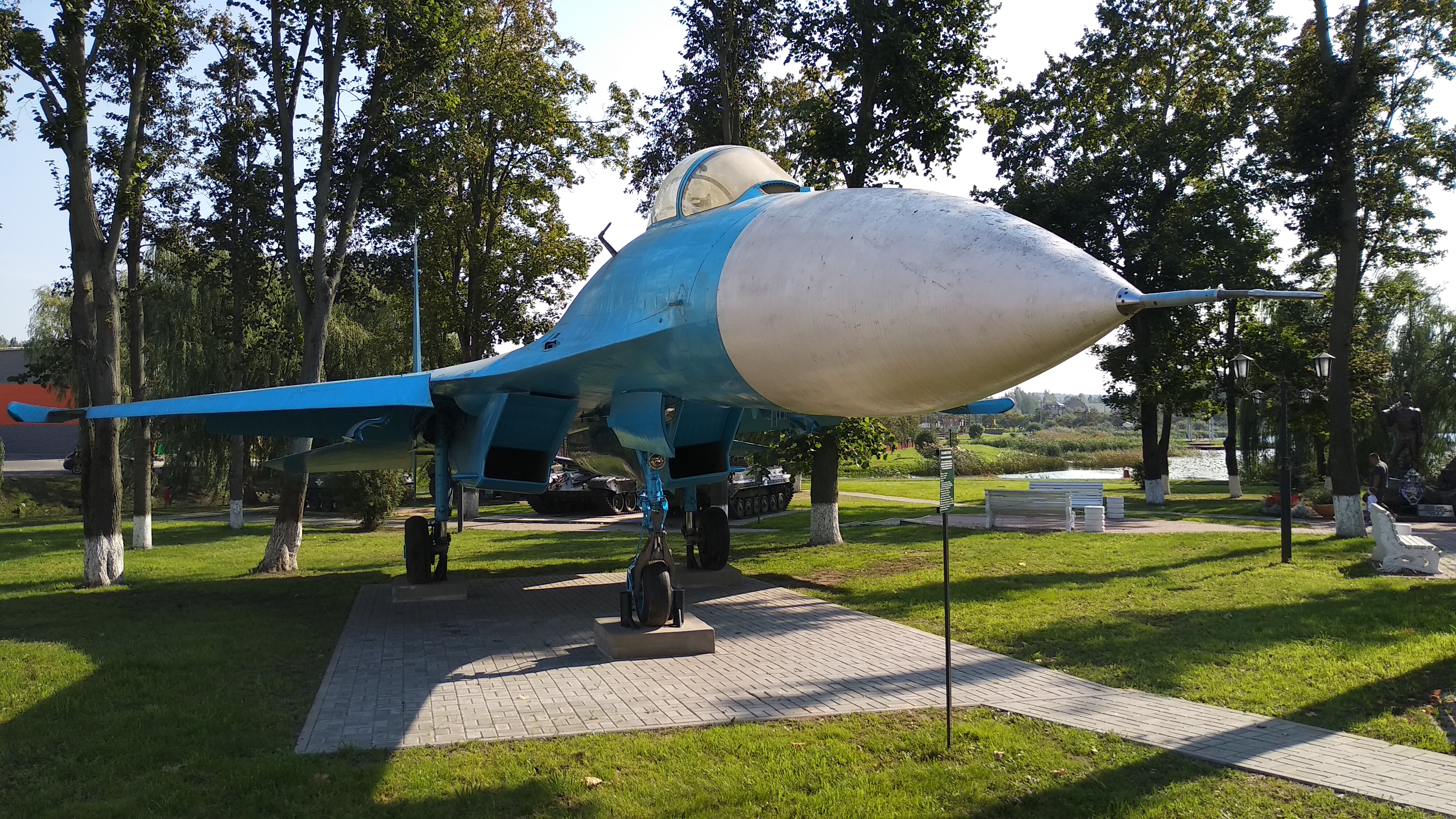Sukhoi Su-27