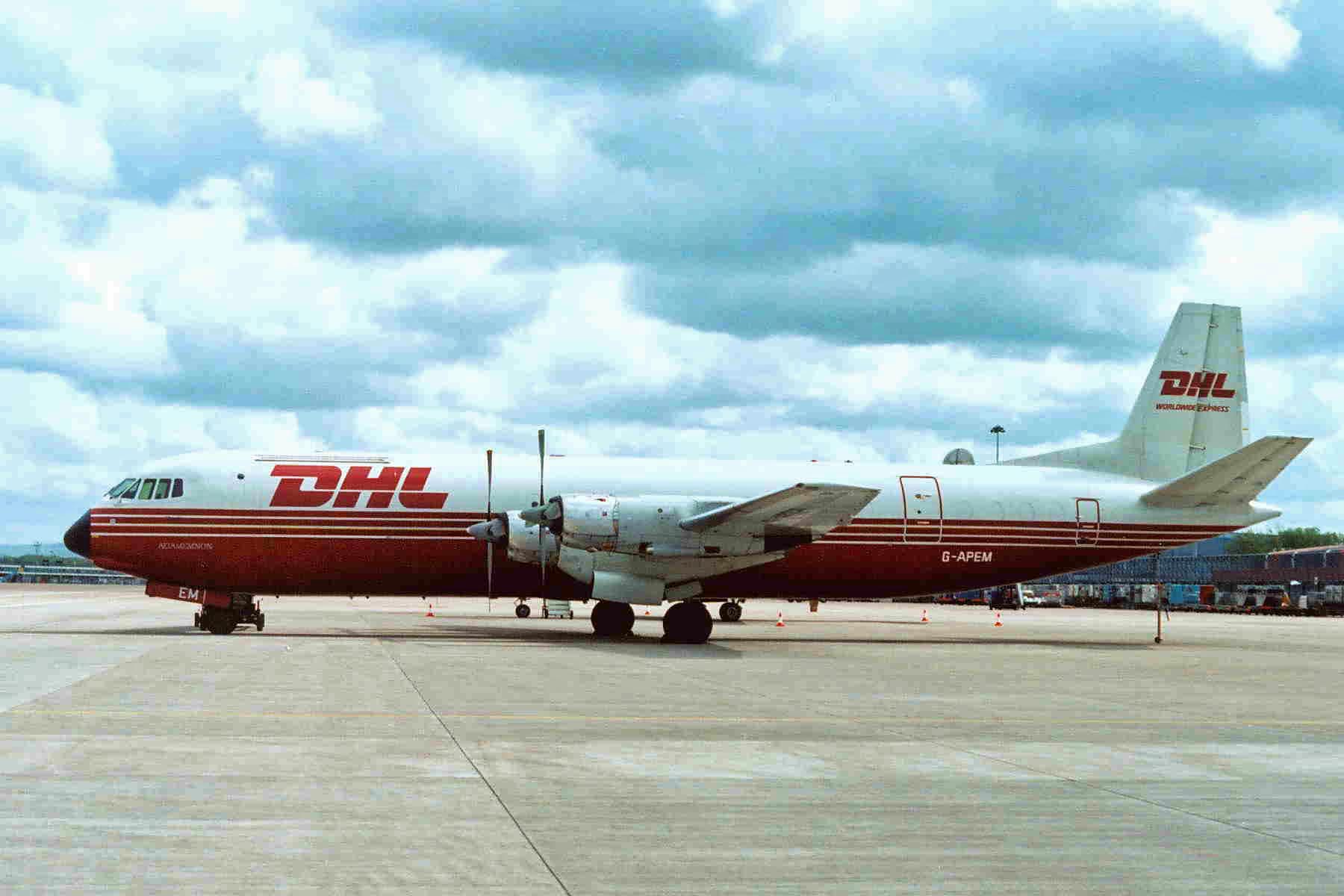 G APEM 2 V 953 Vanguard(Merchantman) DHL Cargo MAN APR92