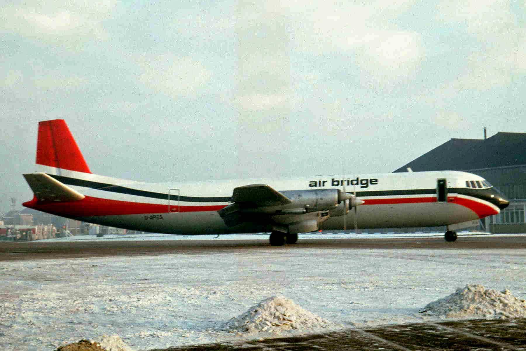 G APES V 953C Merchantman Air Bridge Carriers MAN 12JAN82