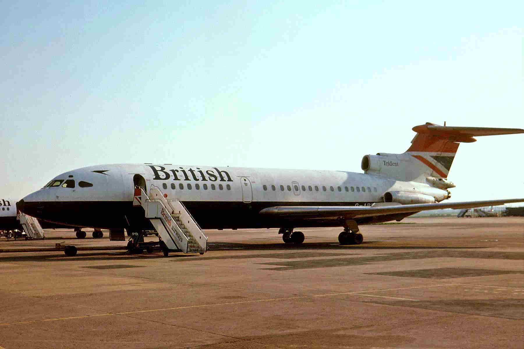 G ARPD HS121 Trident 1 British Aws MAN 17APR81
