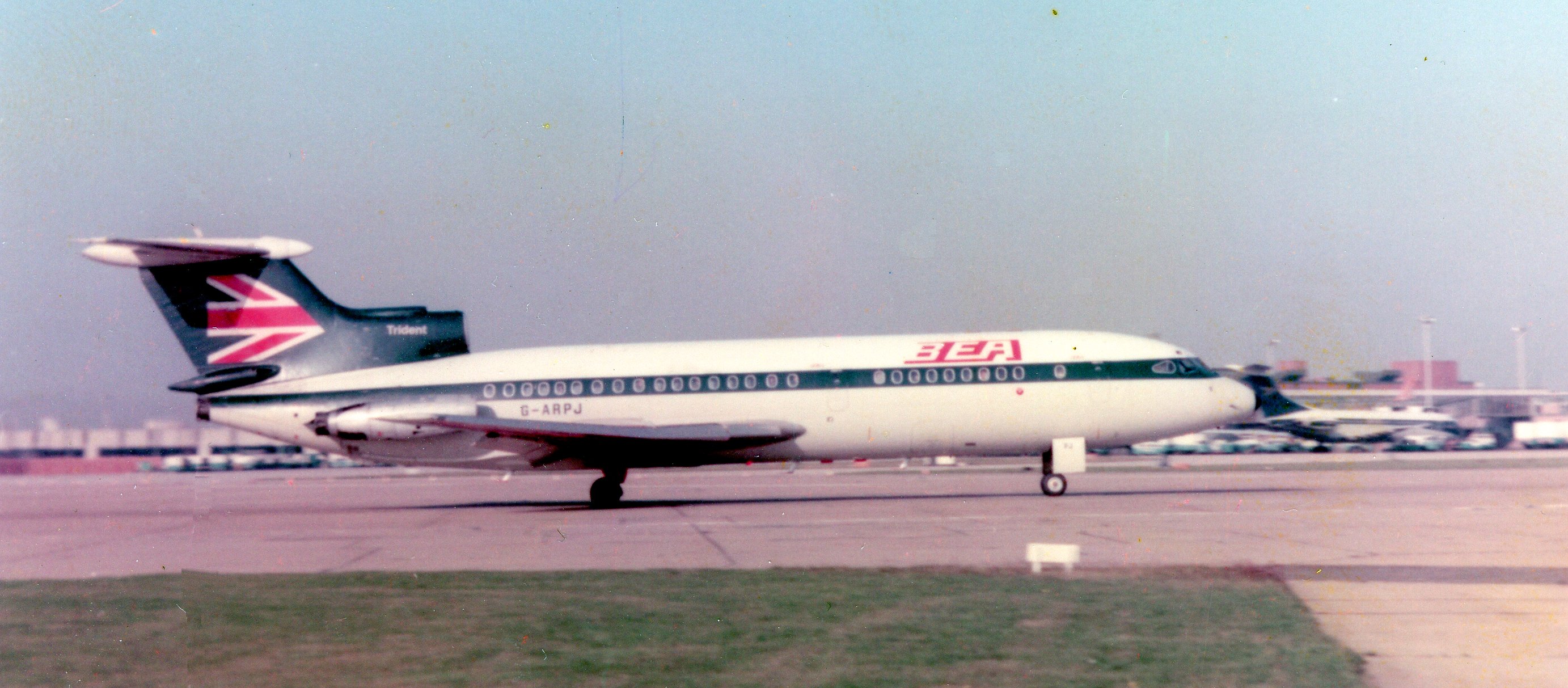 G-ARPJ DH 121 Trident 1 British European Airways a LHR, 1970