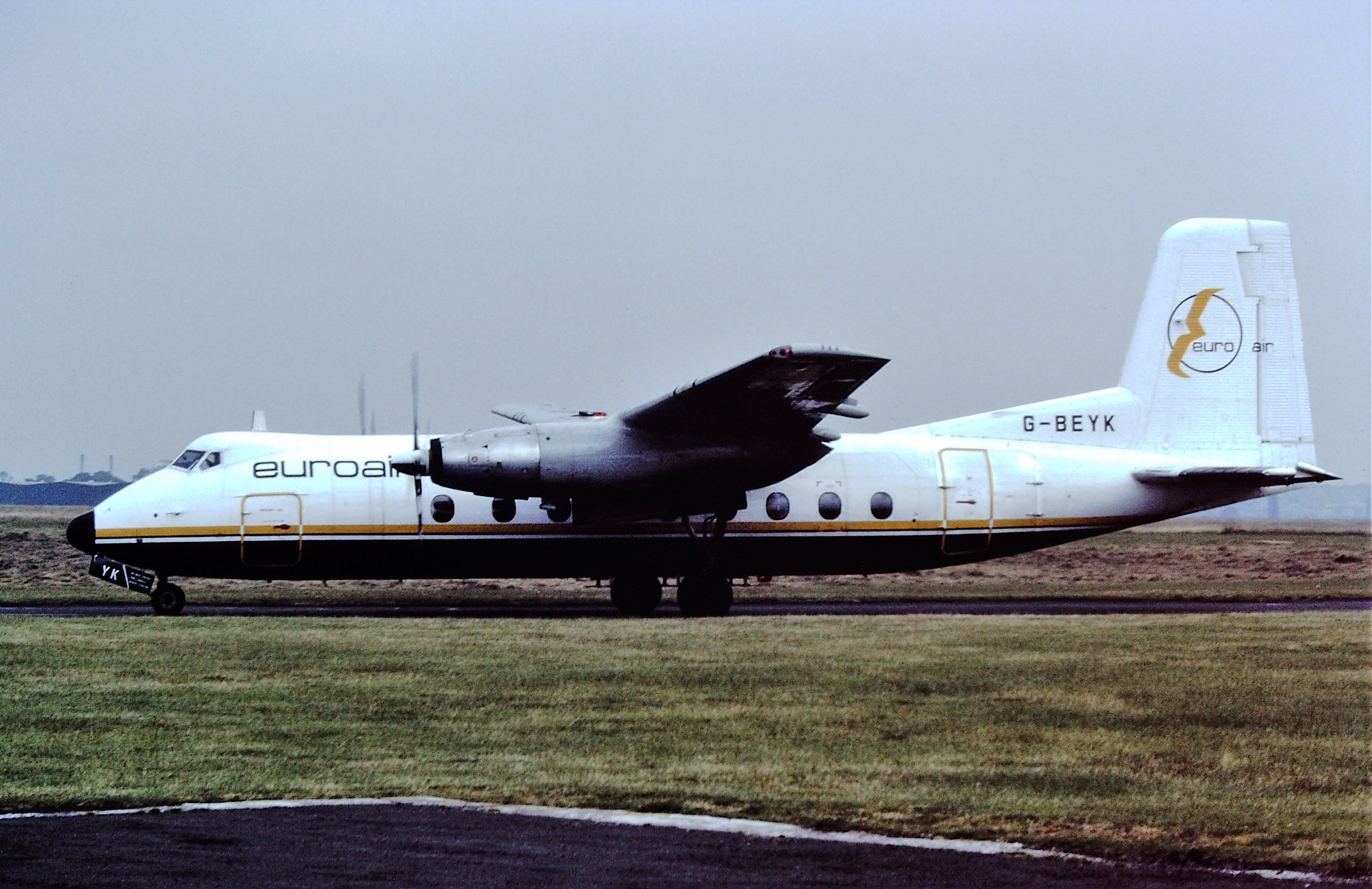 Handley Page Herald 401 G-BEYK (ex RMAF FM1027), Euroair, Coventry, 12 luglio 1986