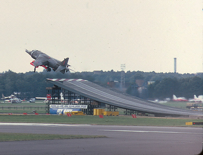 Harrier 1 - Flickr - Ragnhild & Neil Crawford