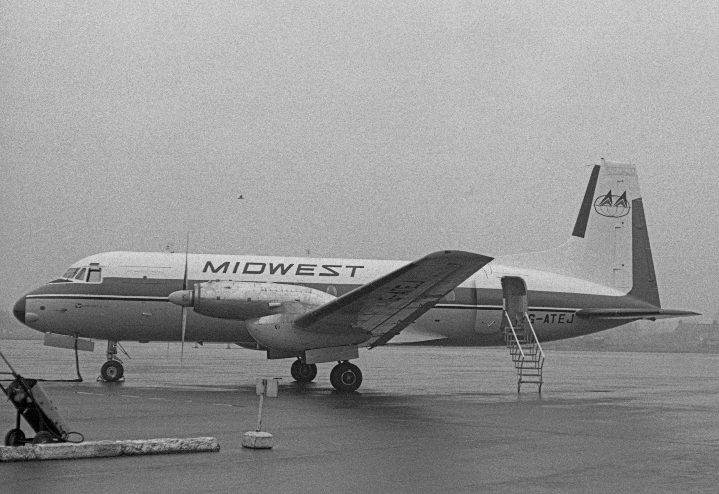 Hawker Siddeley 748 srs 222 G-ATEJ, Midwest Aviation (arrendado de Channel AW), Southend, 13 dic 1967