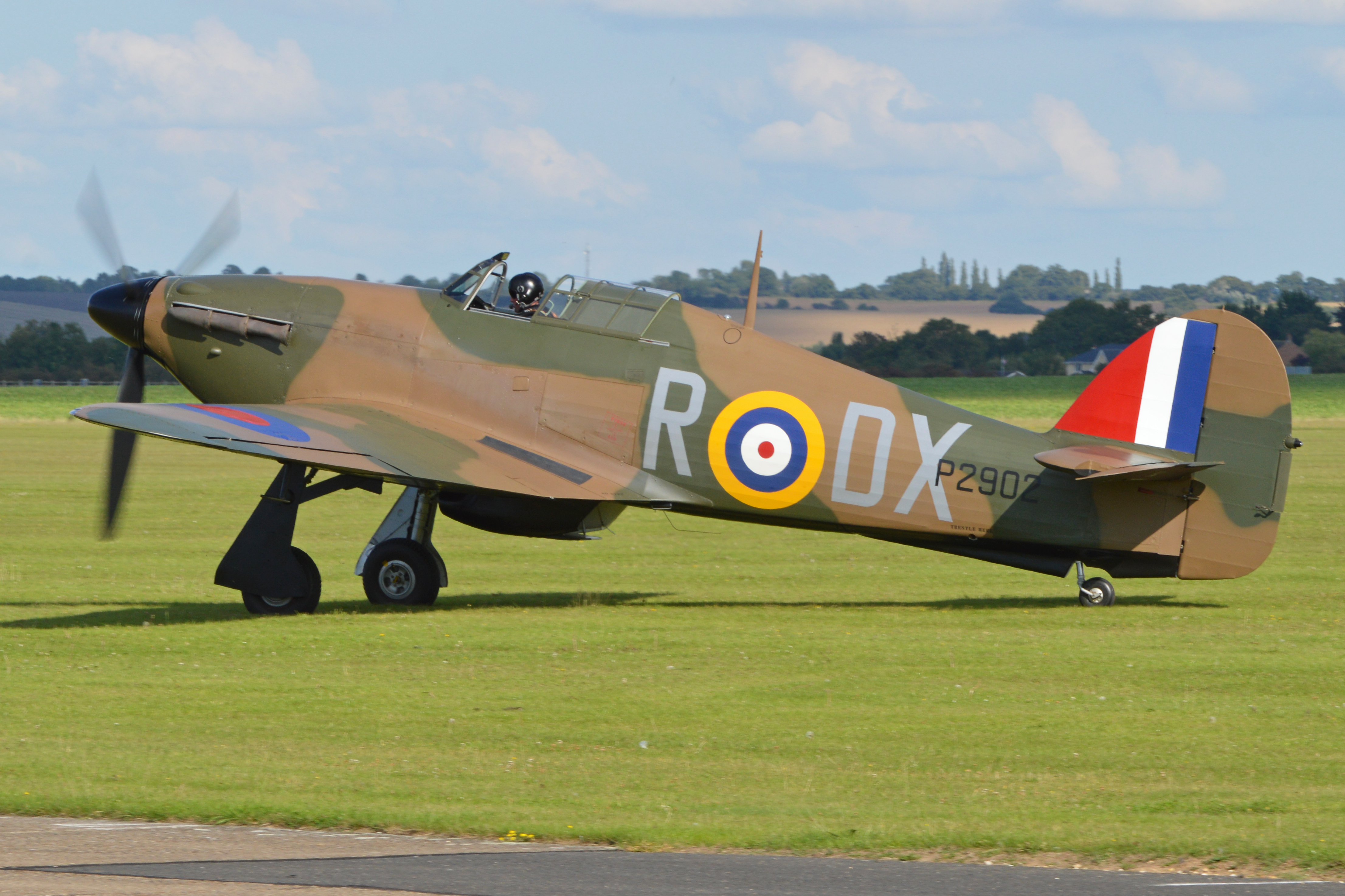 Hawker Hurricane I 'P2902 - DX R' (G ROBT)