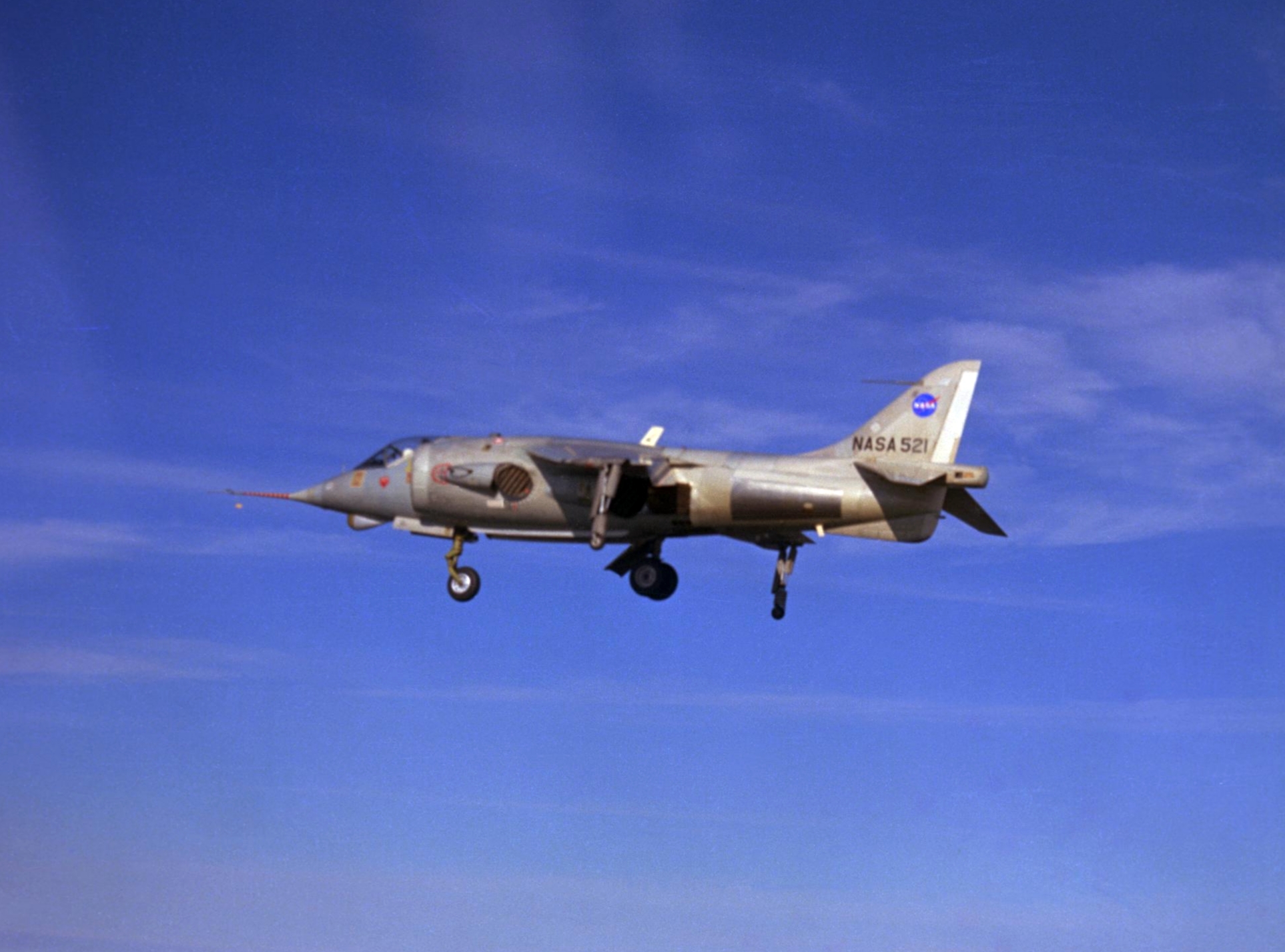 Hawker Siddeley P.1127 in flight at NASA Langley 1968