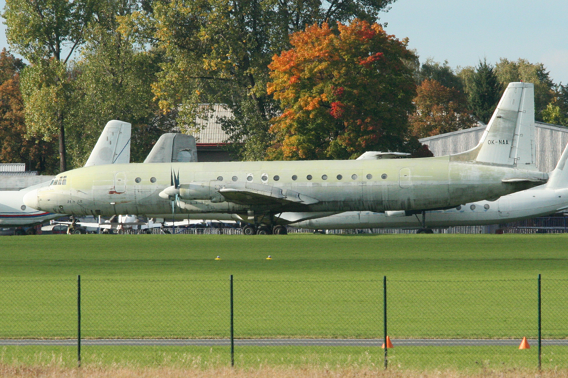 Il-18B OK NAA preservado en el Museo de Aviación de Kbely