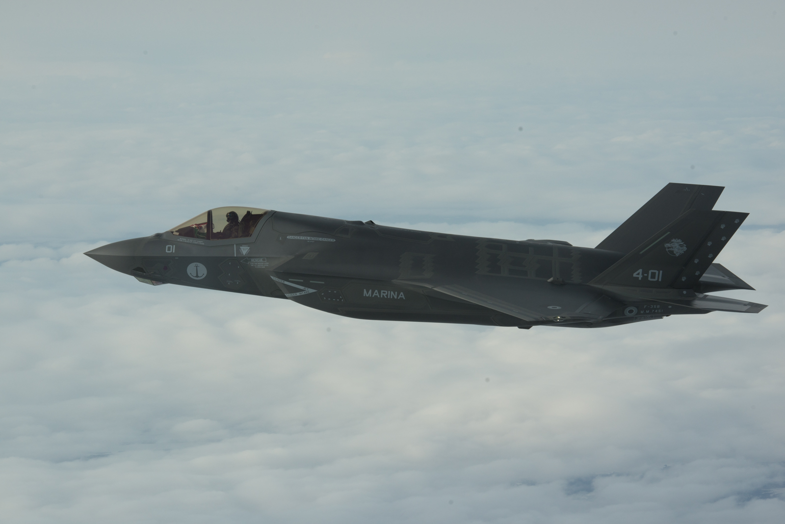 O primeiro F-35B da Marina Militare em voo