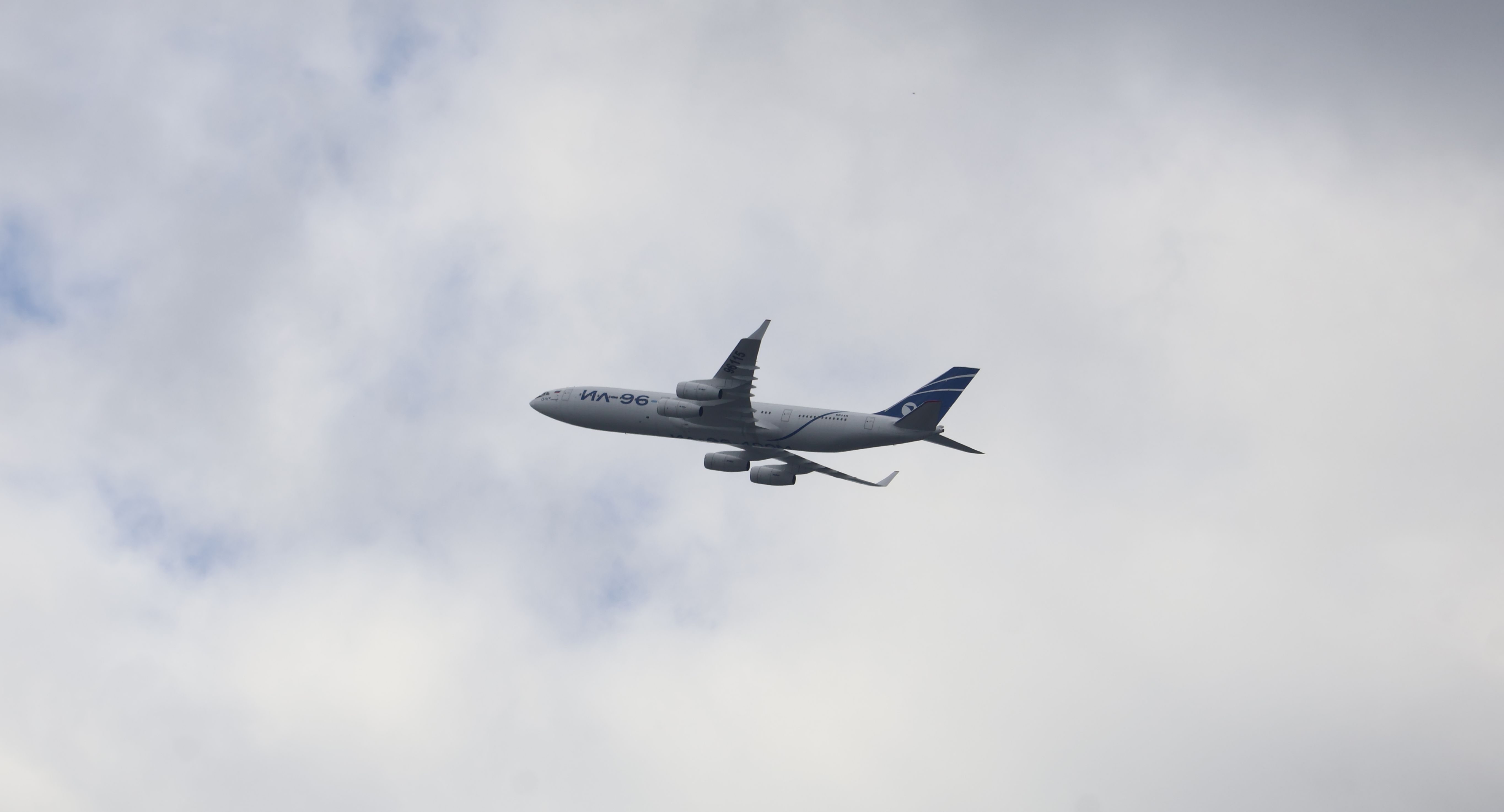 Ilyushin Il-96