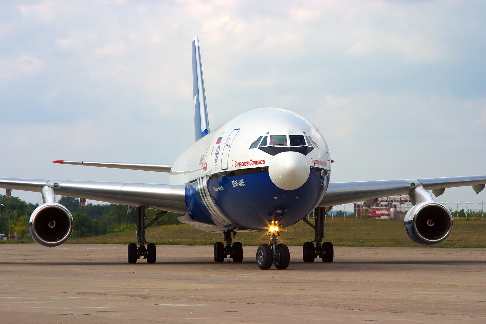 Ilyushin Il-96