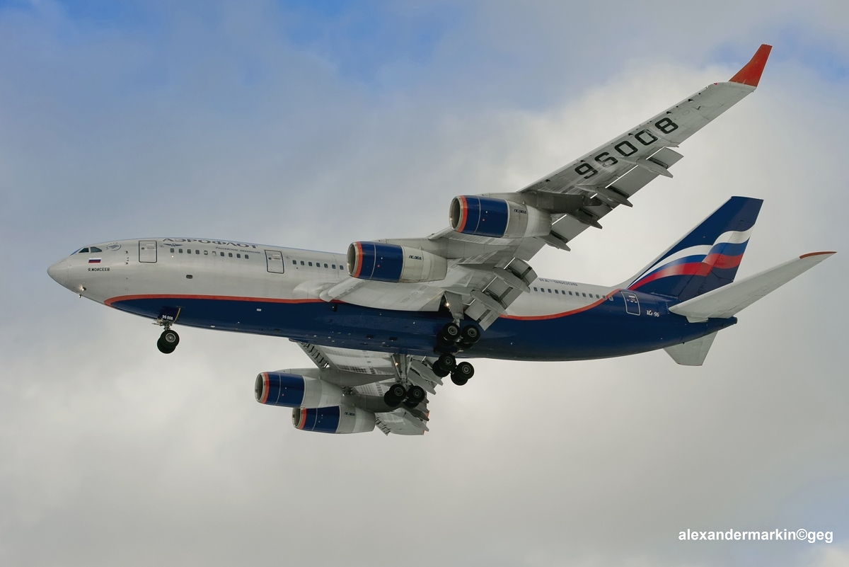 Ilyushin Il-96 (Aeroflot) RA-96008