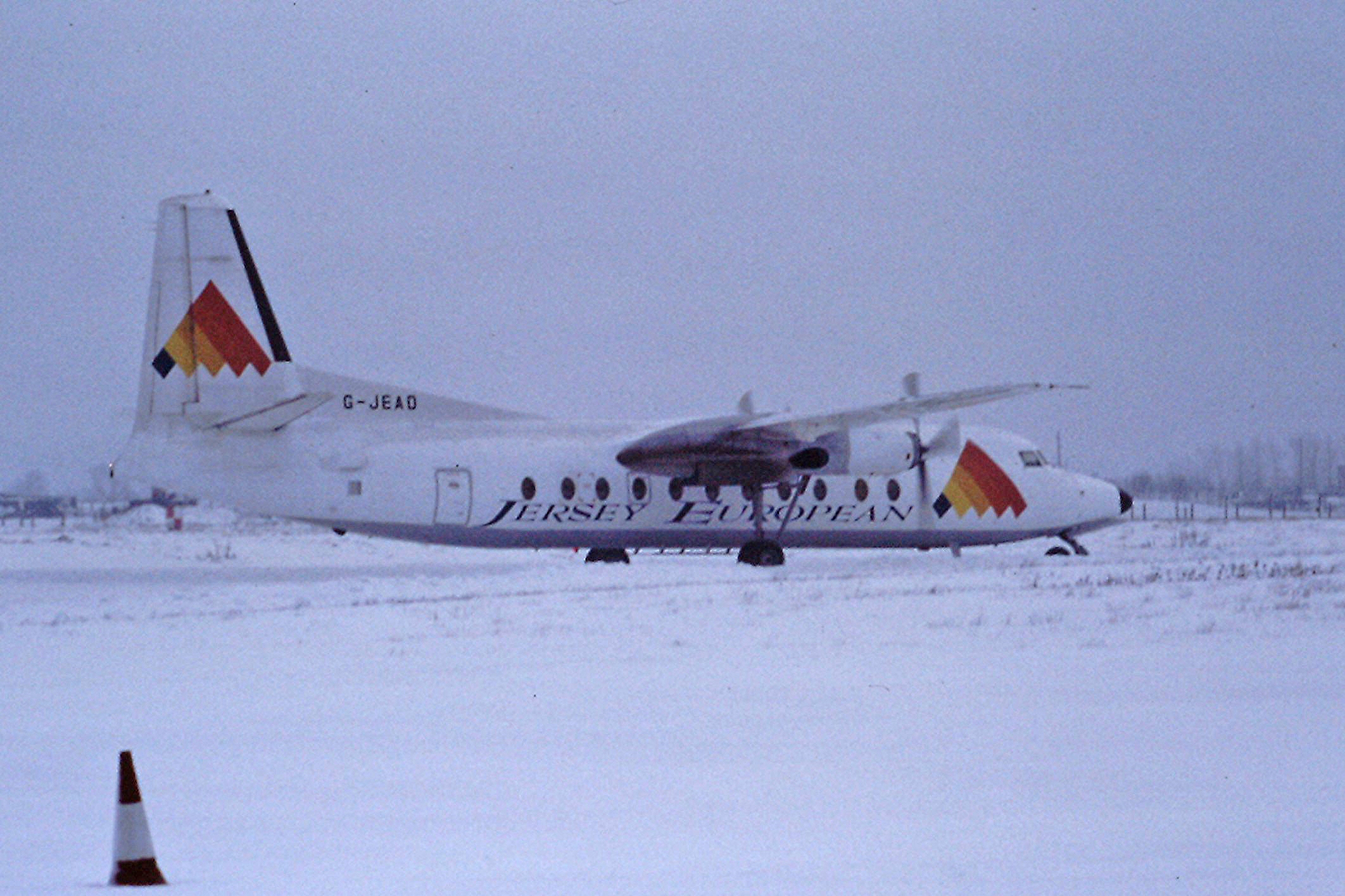 Jersey European F27-500 G JEAD en Coventry, 1991