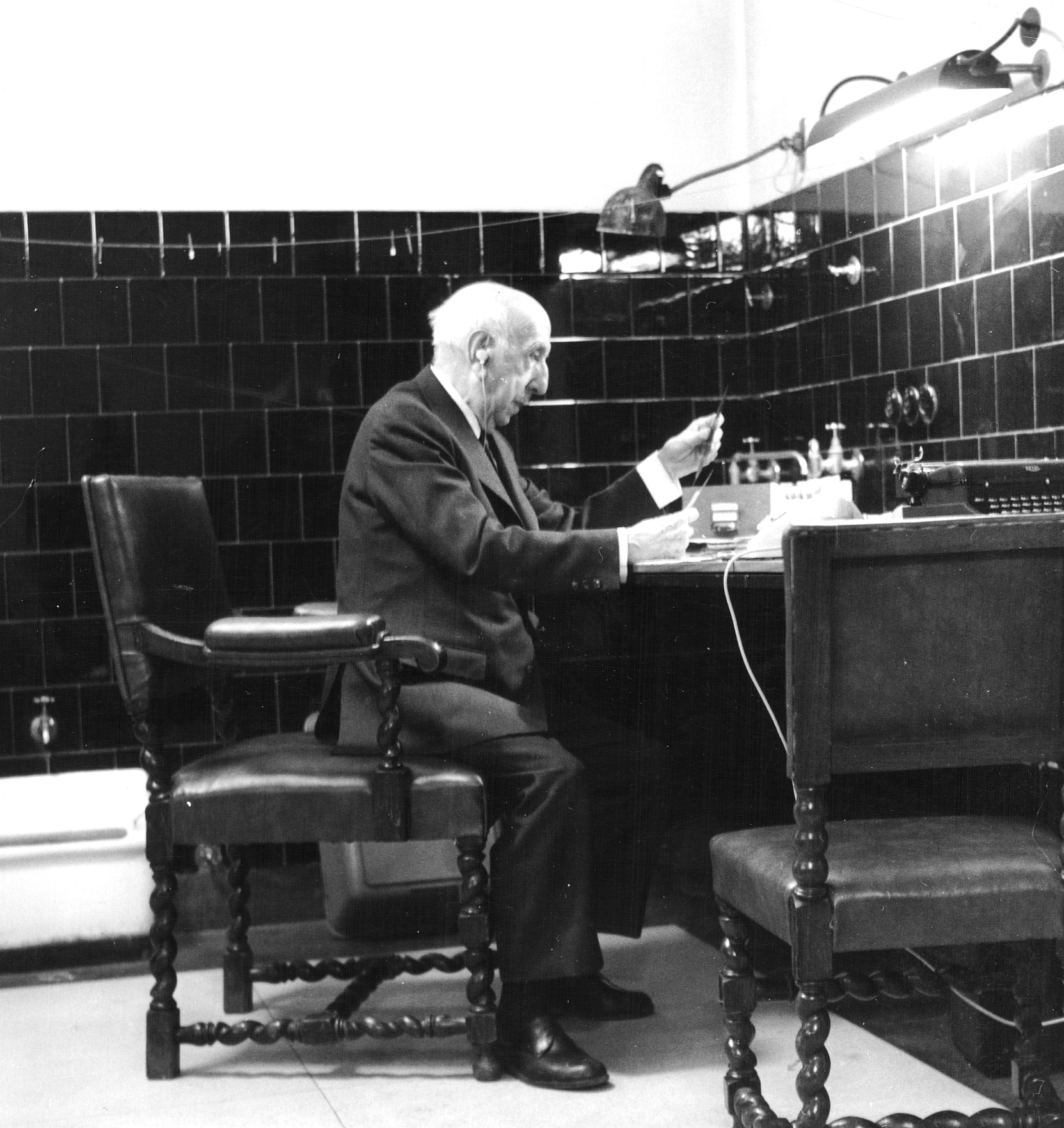 José Ortiz Echagüe in his photographic laboratory