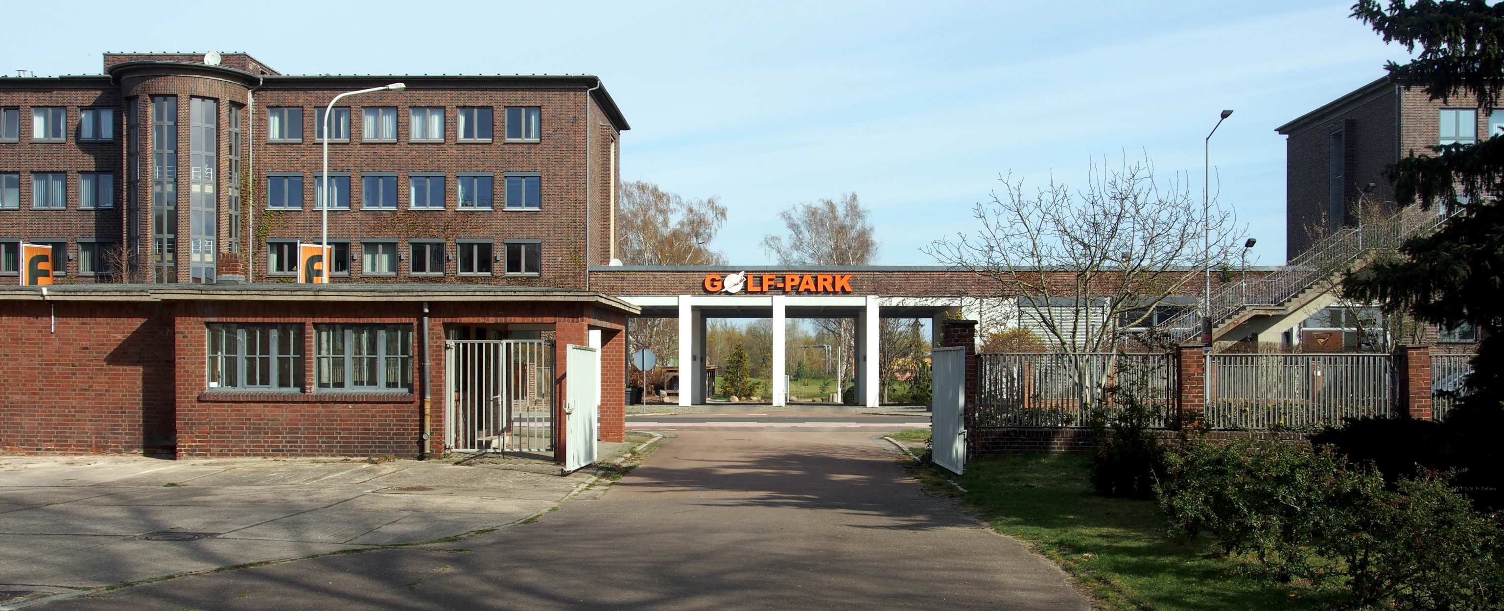 Junkers-Tor Dessau Golf-Park