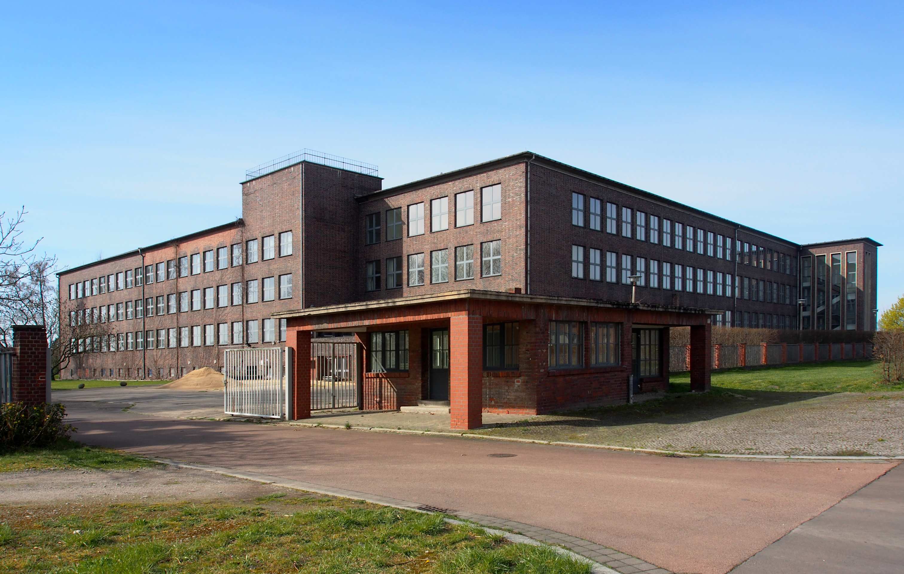 Gate of the Junkers works