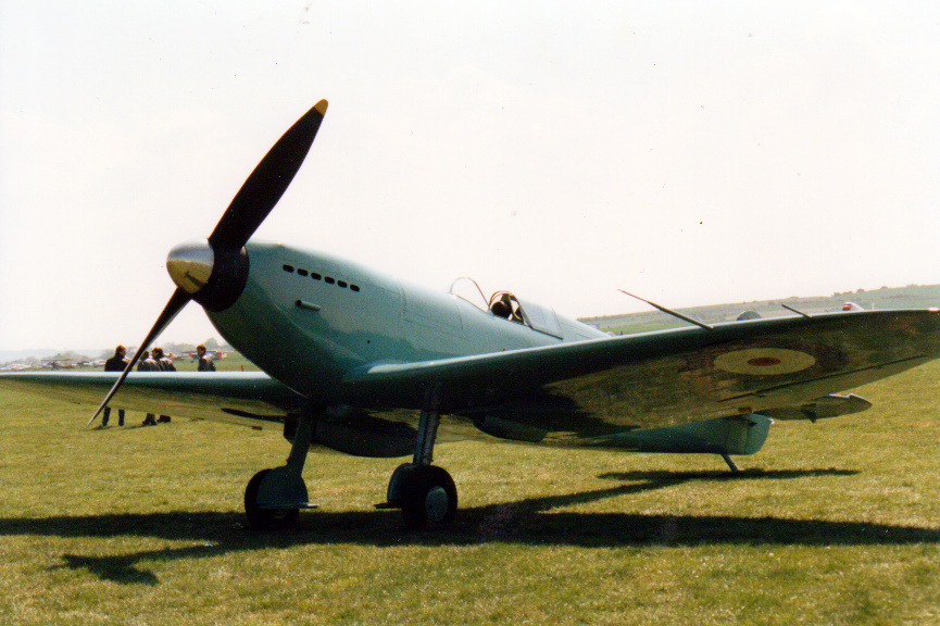 Réplica del K5054, Spitfire 60th Anniversary Airshow, Duxford