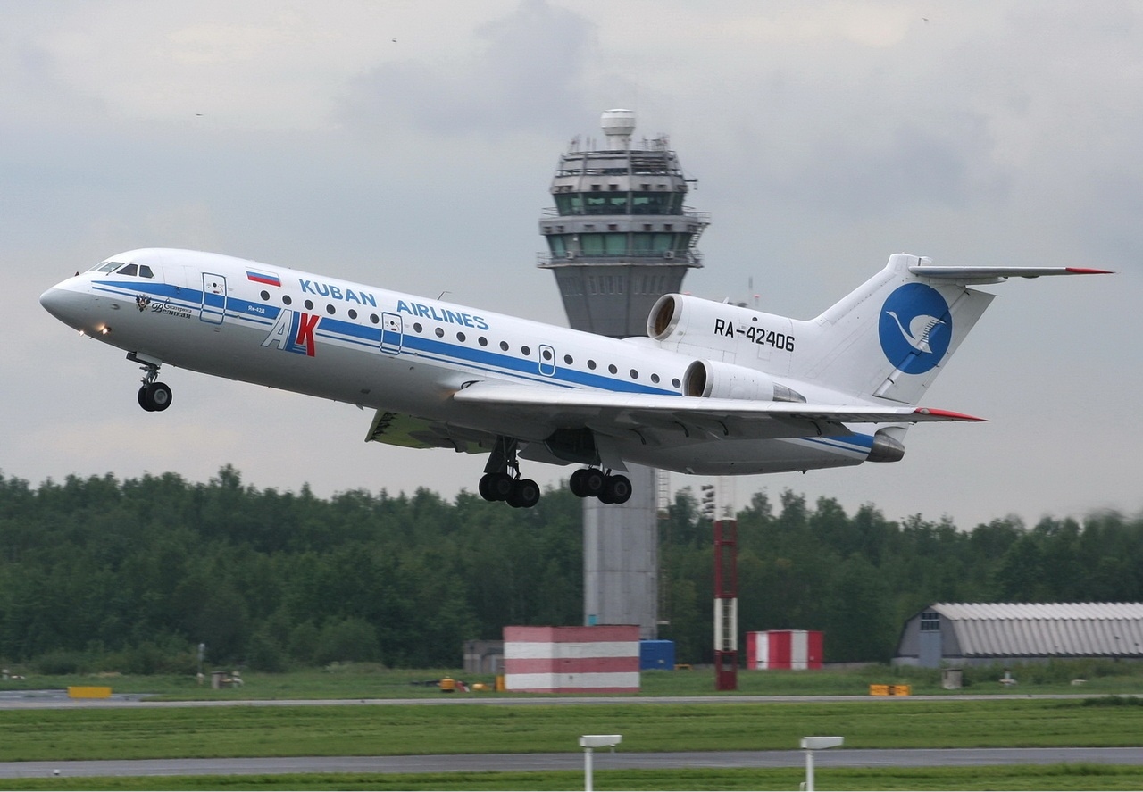 Kuban Airlines Yakovlev Yak-42D Aladyshkin 1