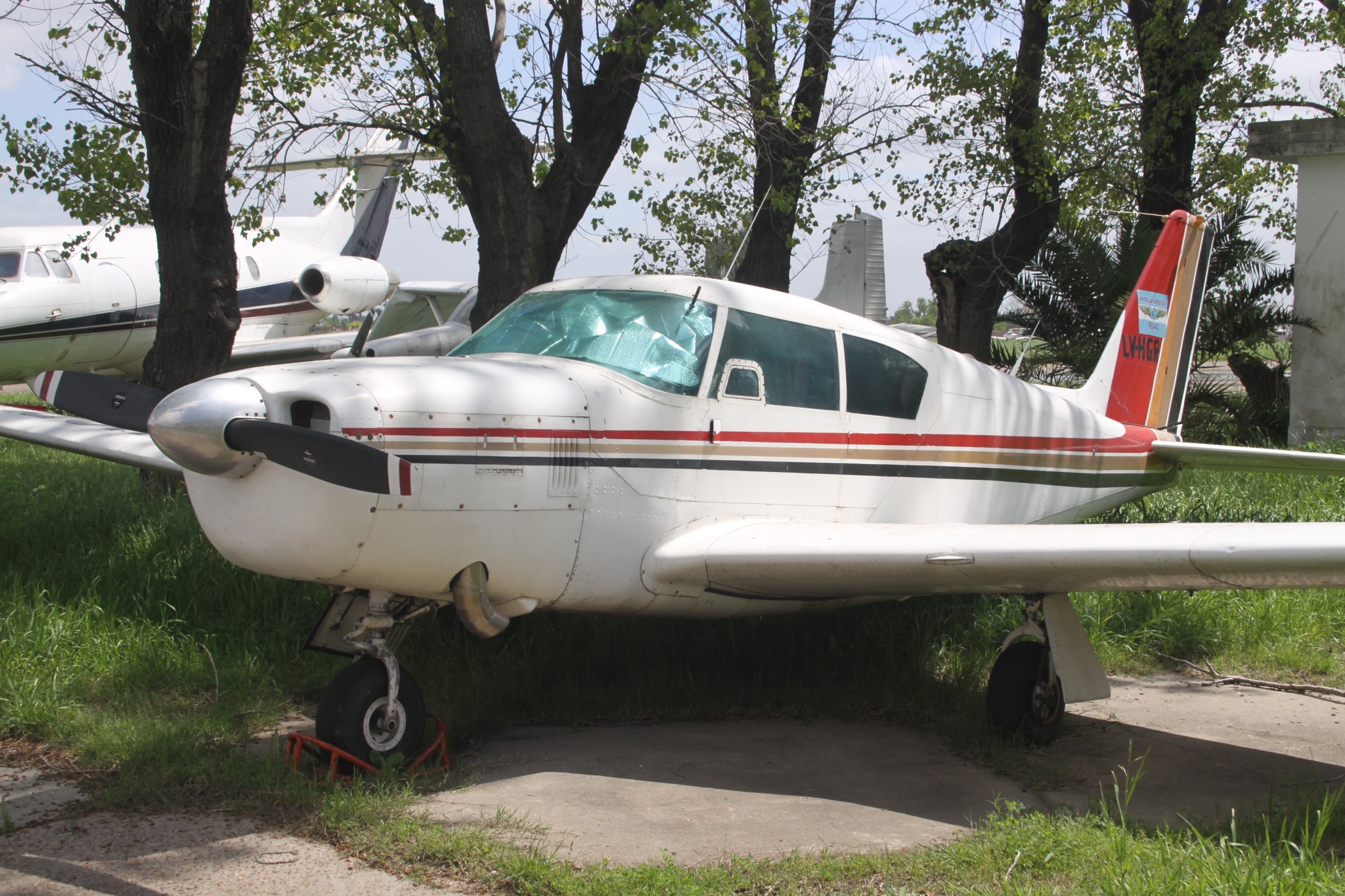 LV HGR Piper PA-24-250 Comanche