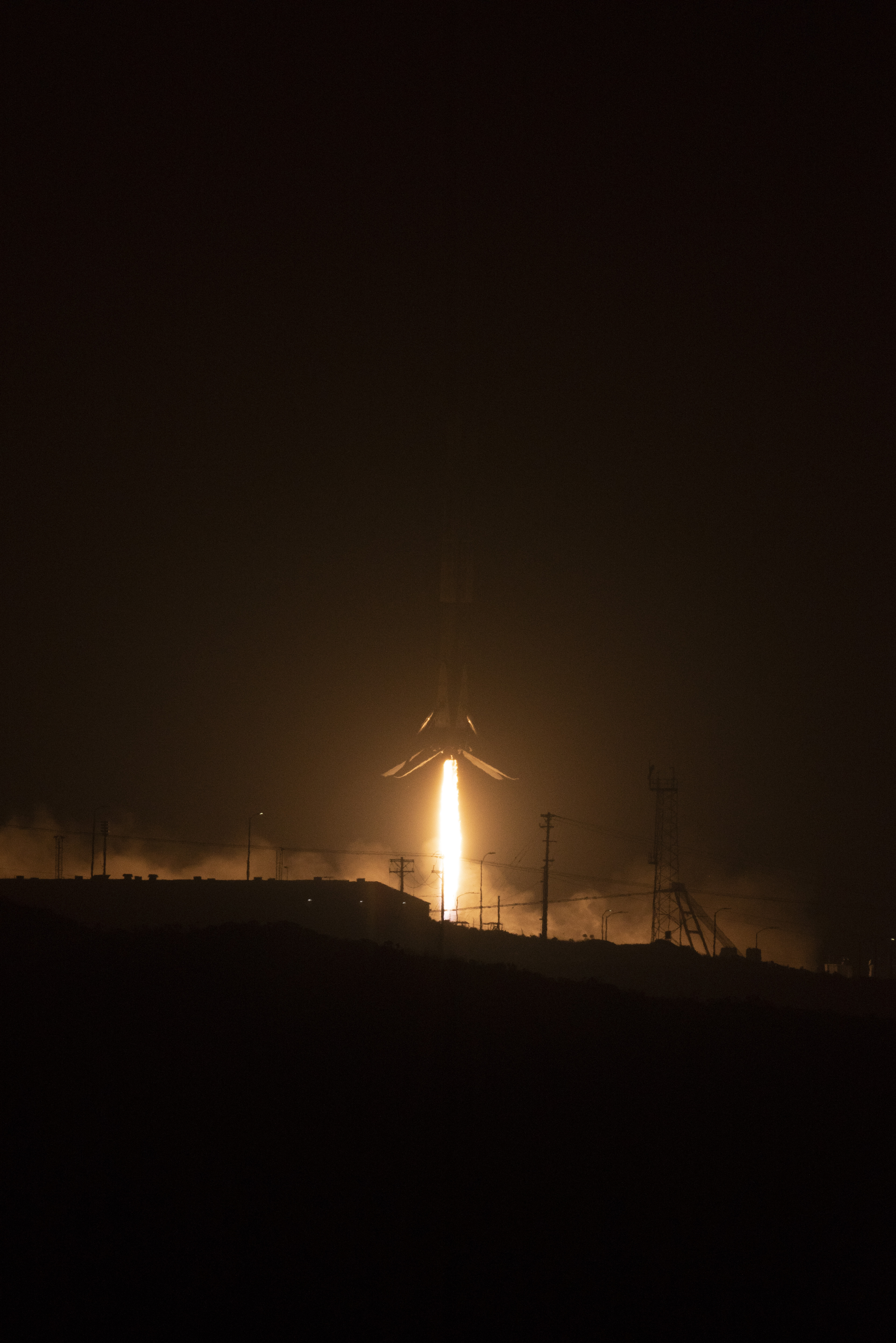 Lancement d'un Falcon 9 depuis la base de Vandenberg (côte ouest)