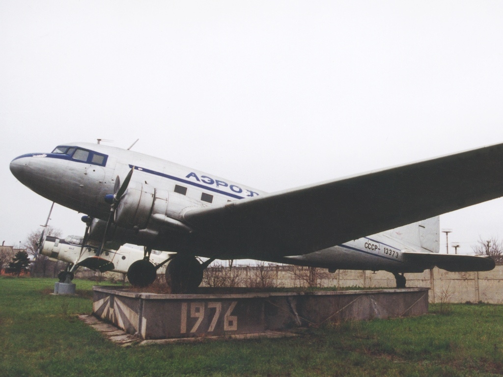 Douglas DC-3
