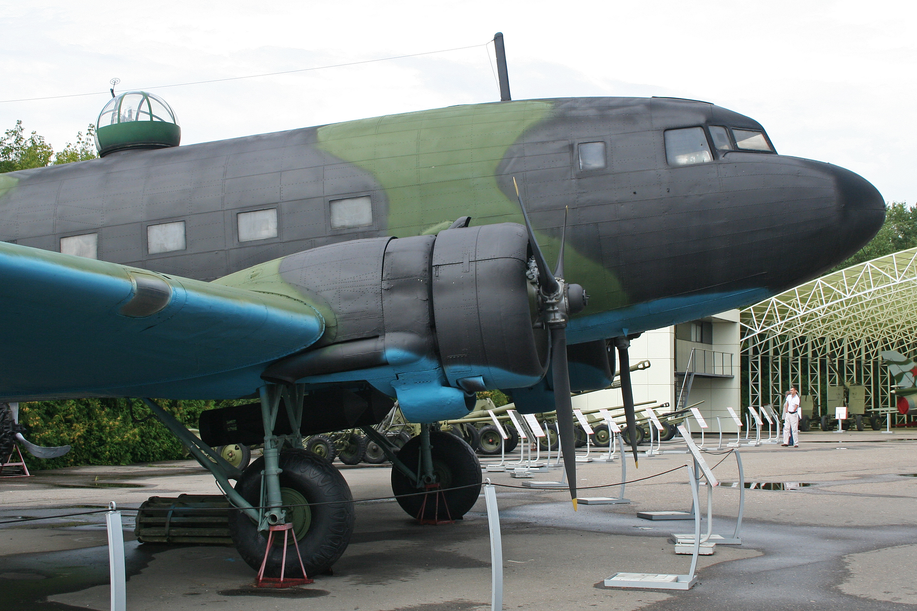 Douglas DC-3