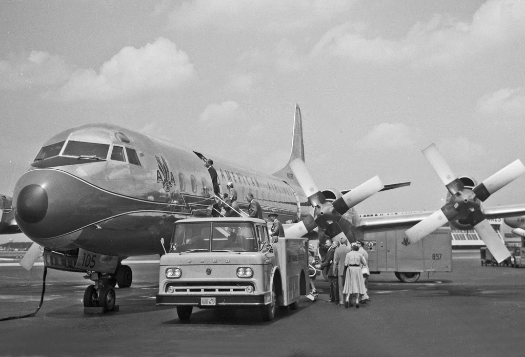 Lockheed L-188A Electra, American Airlines JP